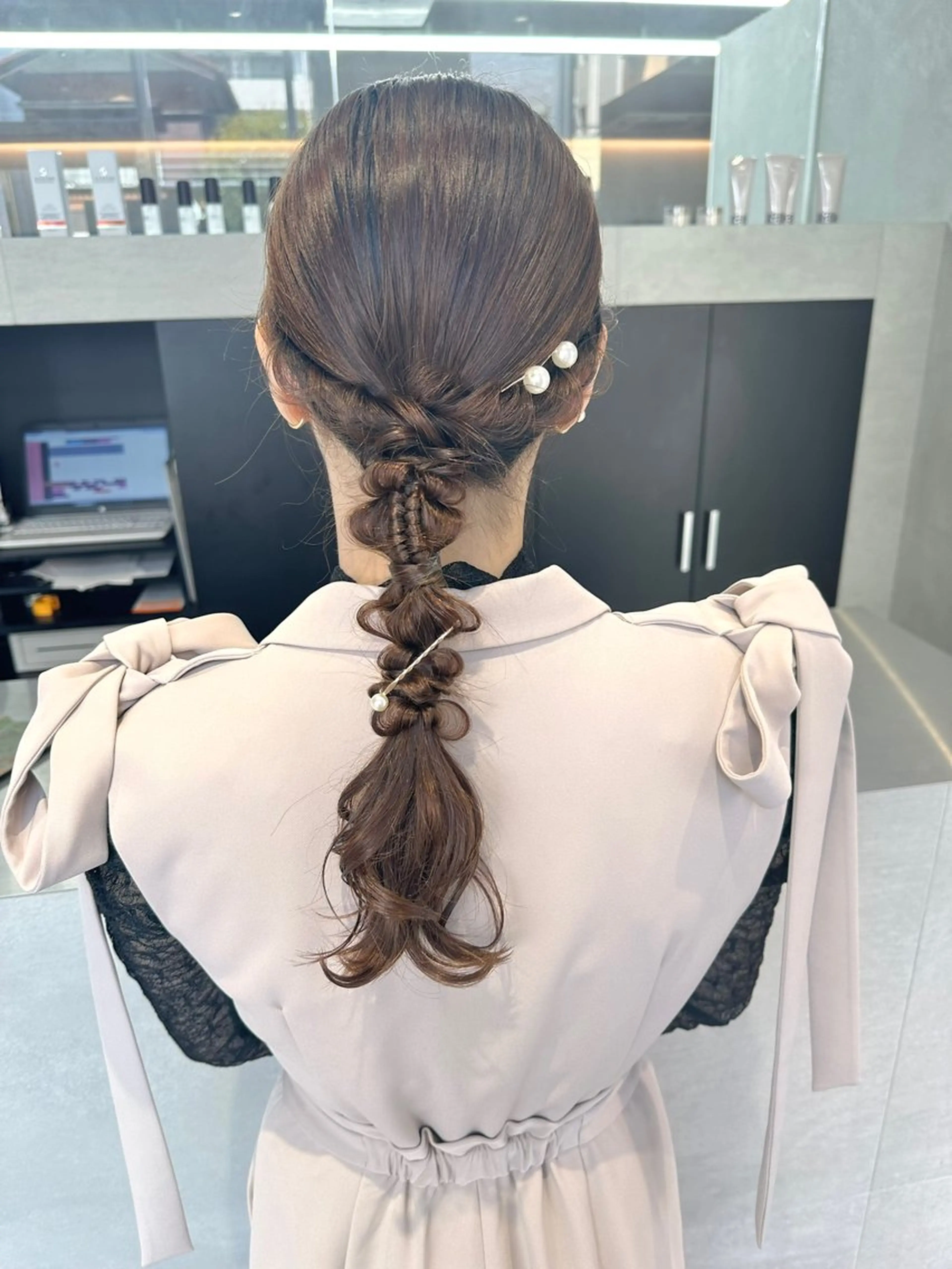 ロング ヘアアレンジ ヘアセット 染谷 遥花のヘアスタイル