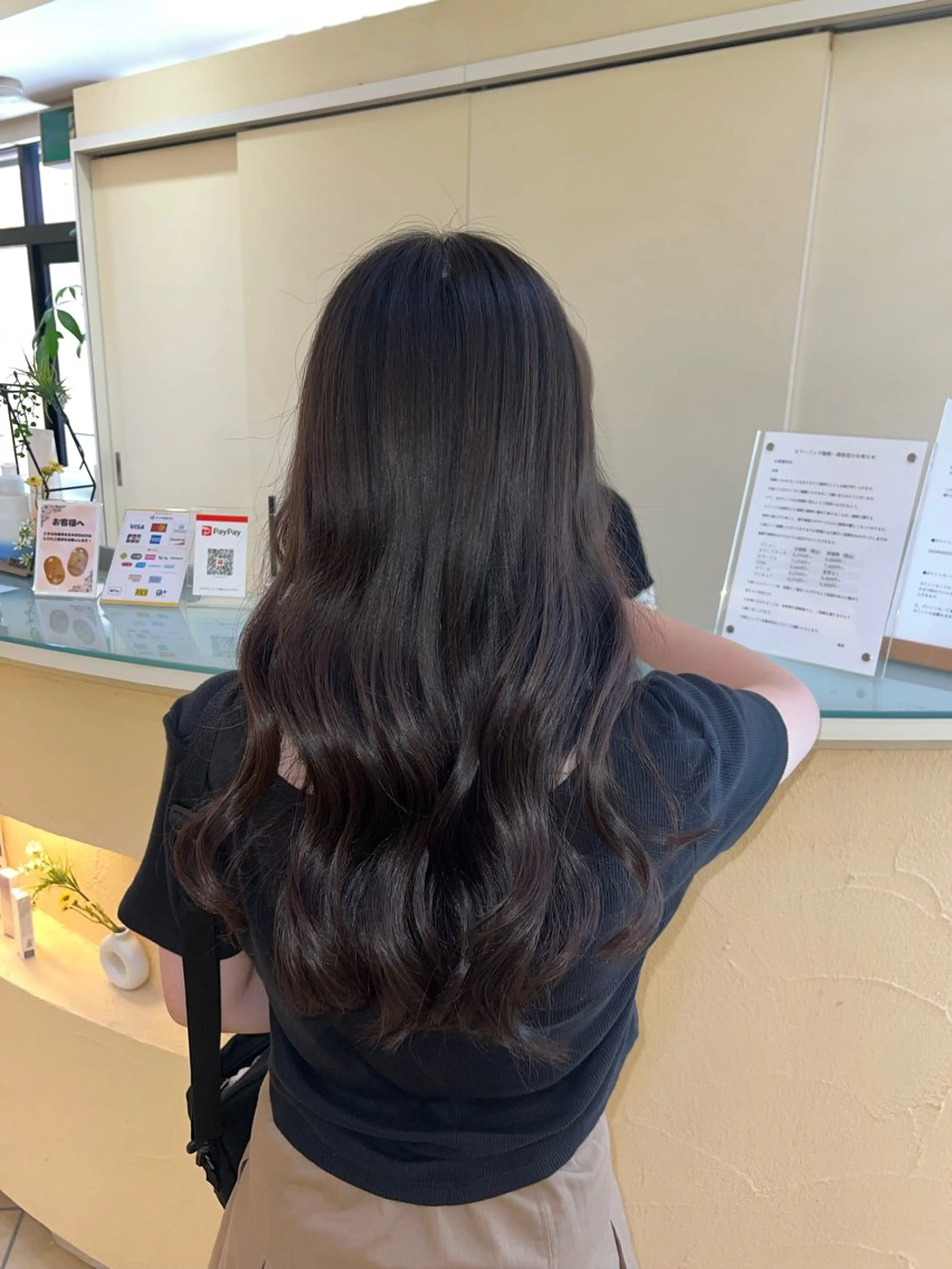 ロング 最高の髪質改善🩵 艶カラー 惠美のヘアスタイル