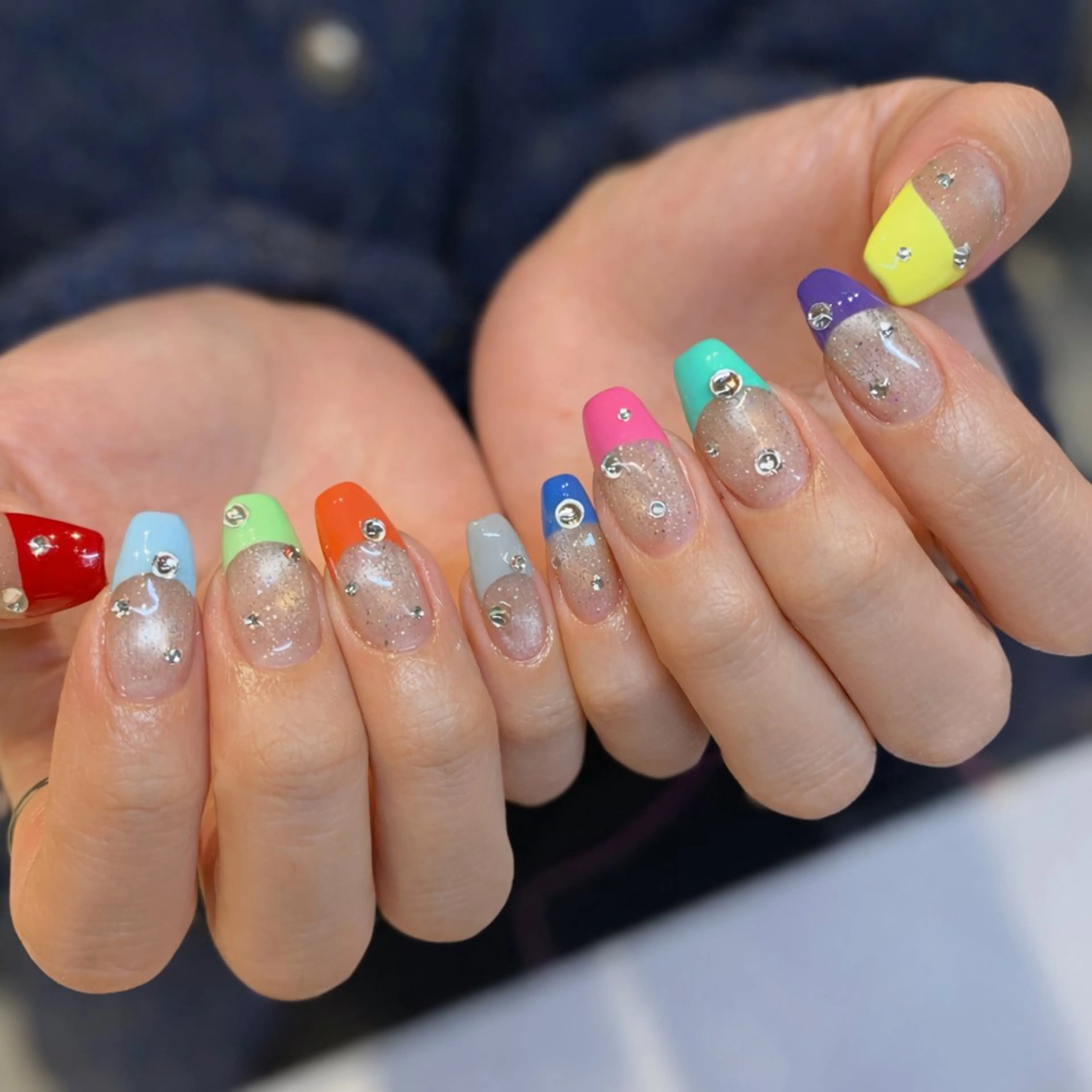 ネイル フラッシュネイル フレンチネイル キラキラネイル ラメ(グリッター) マグネットネイル nailAVANCE akariのネイルデザイン