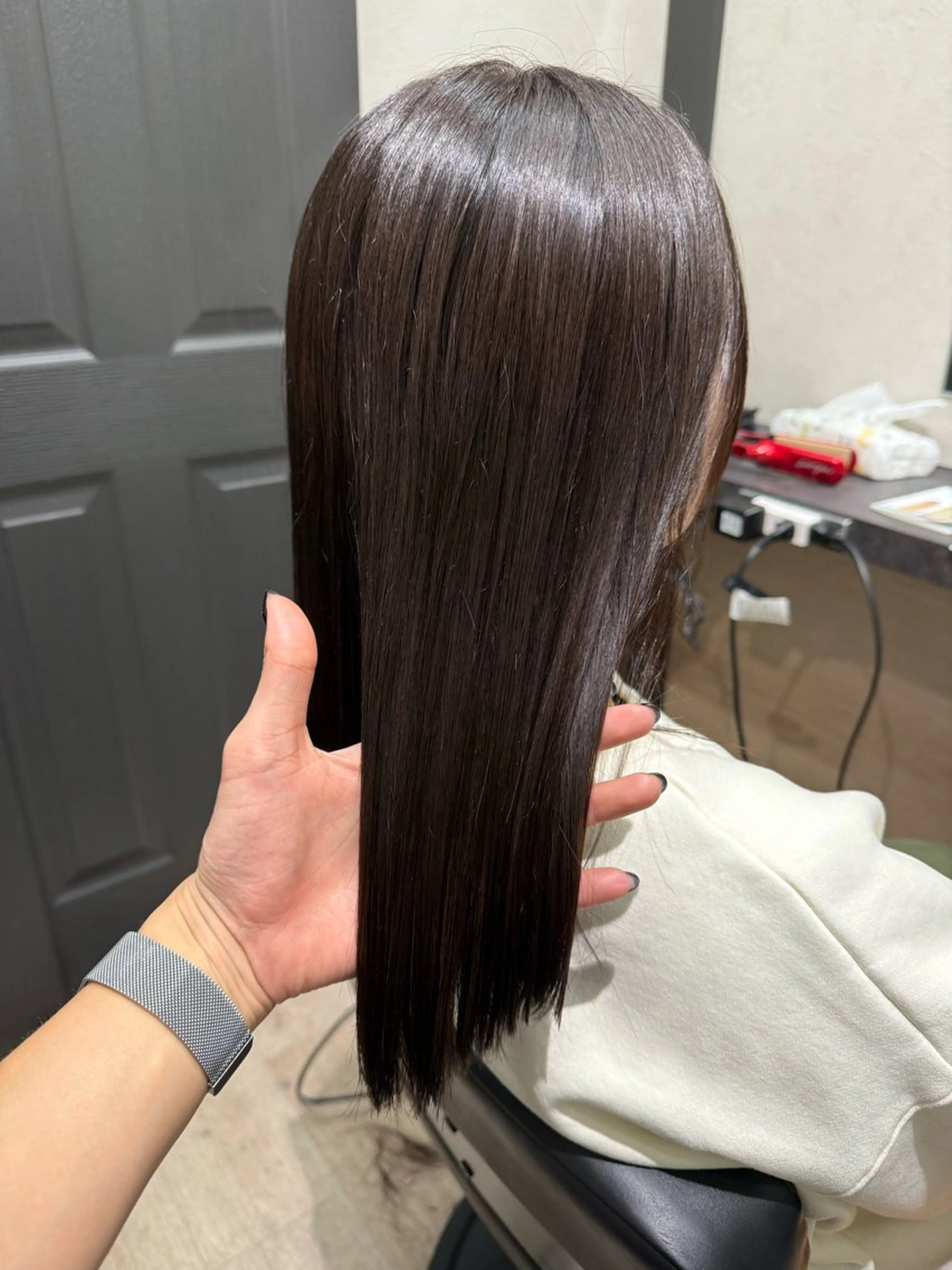 ミディアム カラー ブリーチ カット ヘアカラー トリートメント 有田裕真 【ブリーチカラー】のヘアスタイル