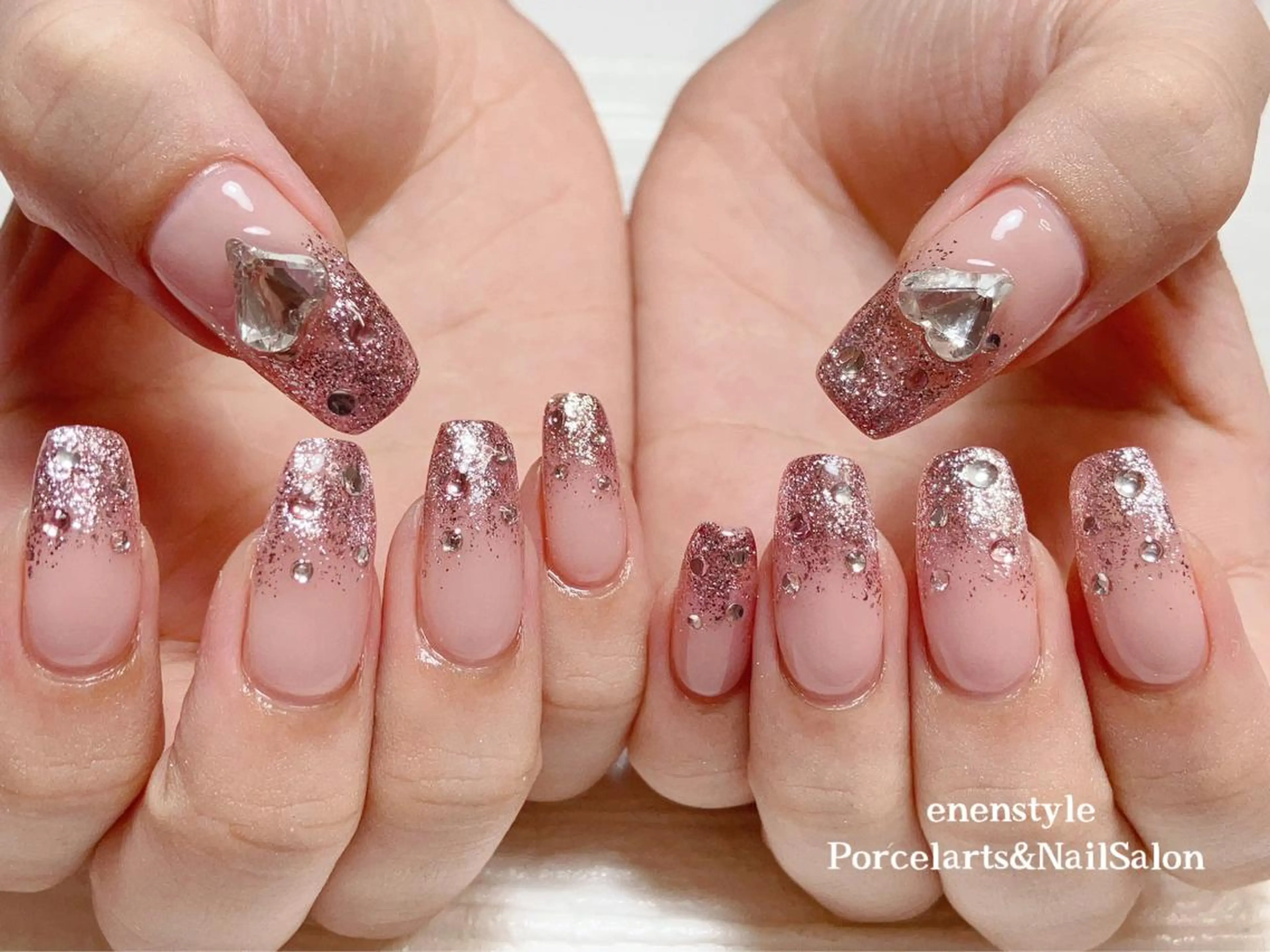 ミディアム ネイル 👑enen style👑のネイルデザイン