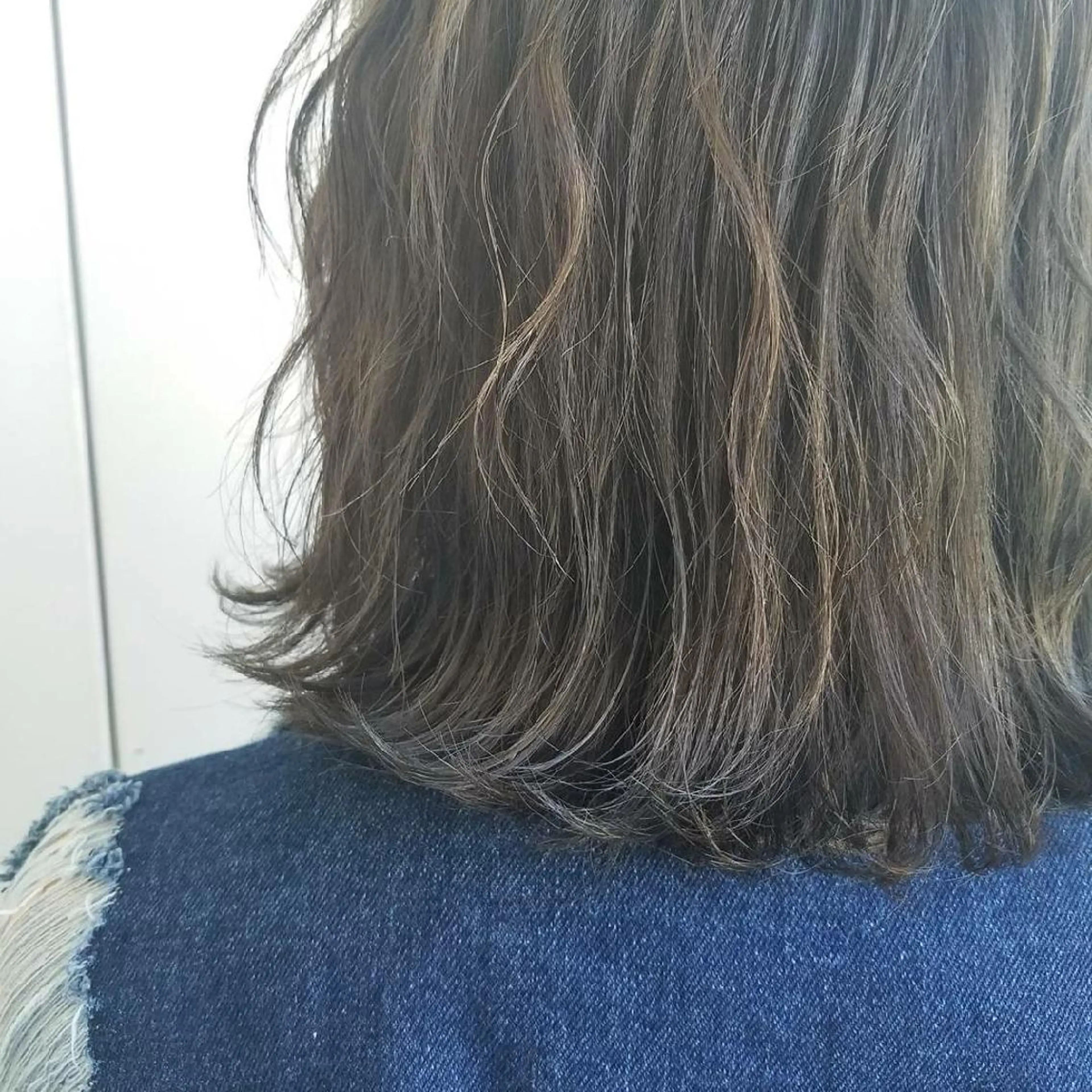 ミディアム カラー iplus まつげ、眉毛、耳つぼのマツエク・マツパデザイン