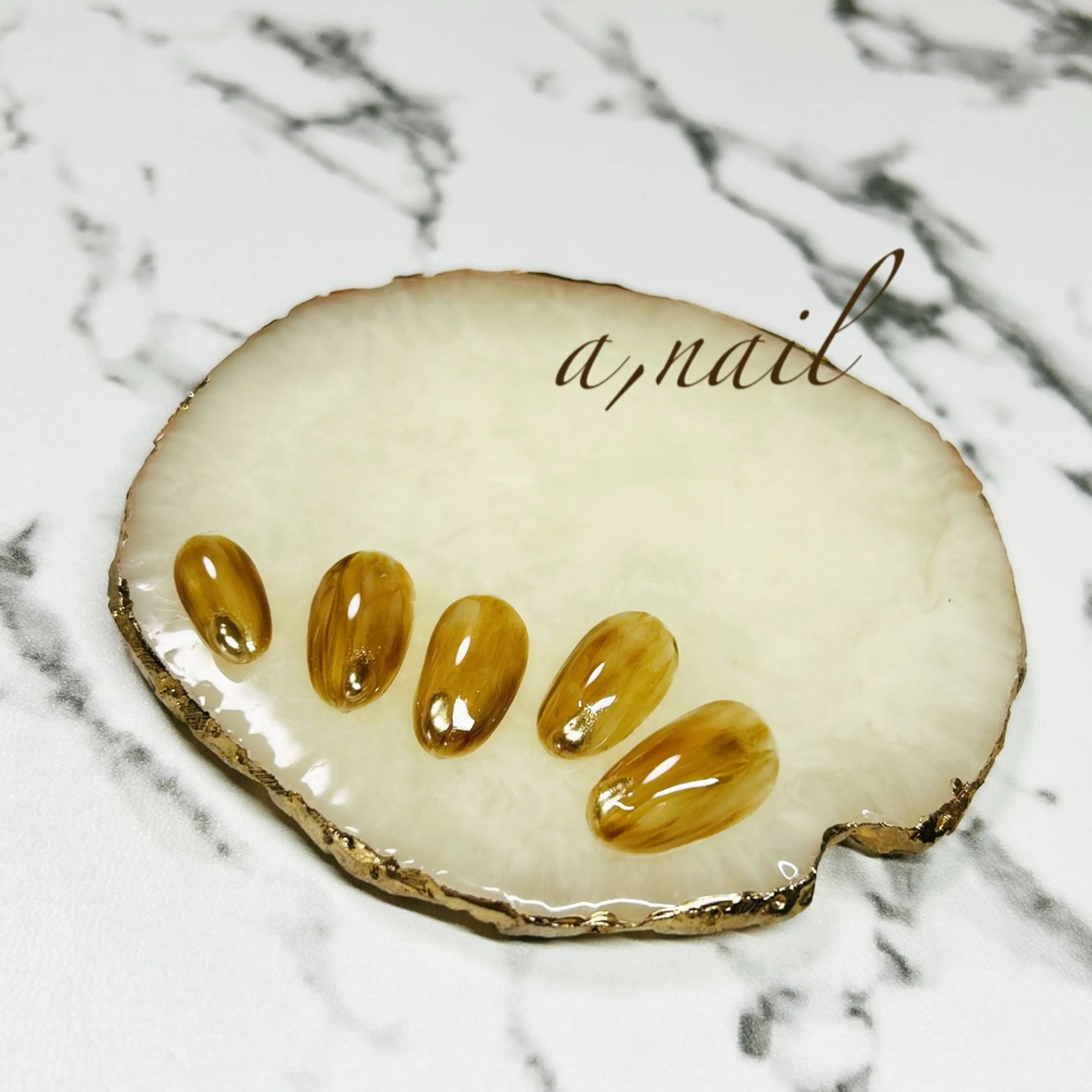 ネイル ジェルネイル グラデーション ミラーネイル ニュアンスネイル ワンカラーネイル ハンドネイル ネイルサロン エーネイルのネイルデザイン