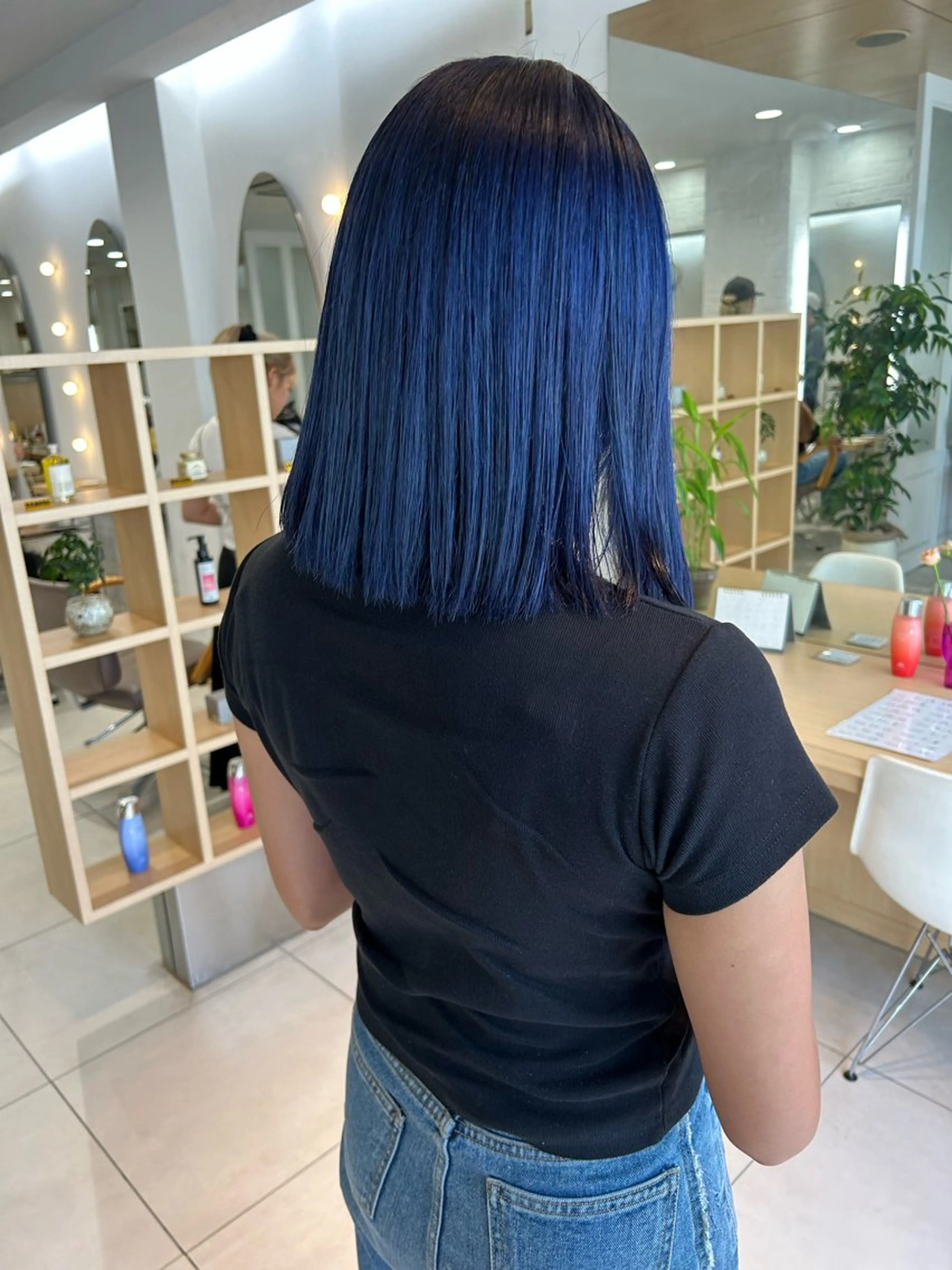 セミロング 🍀透明感抜群🍀/ ハイトーンカラーのヘアスタイル