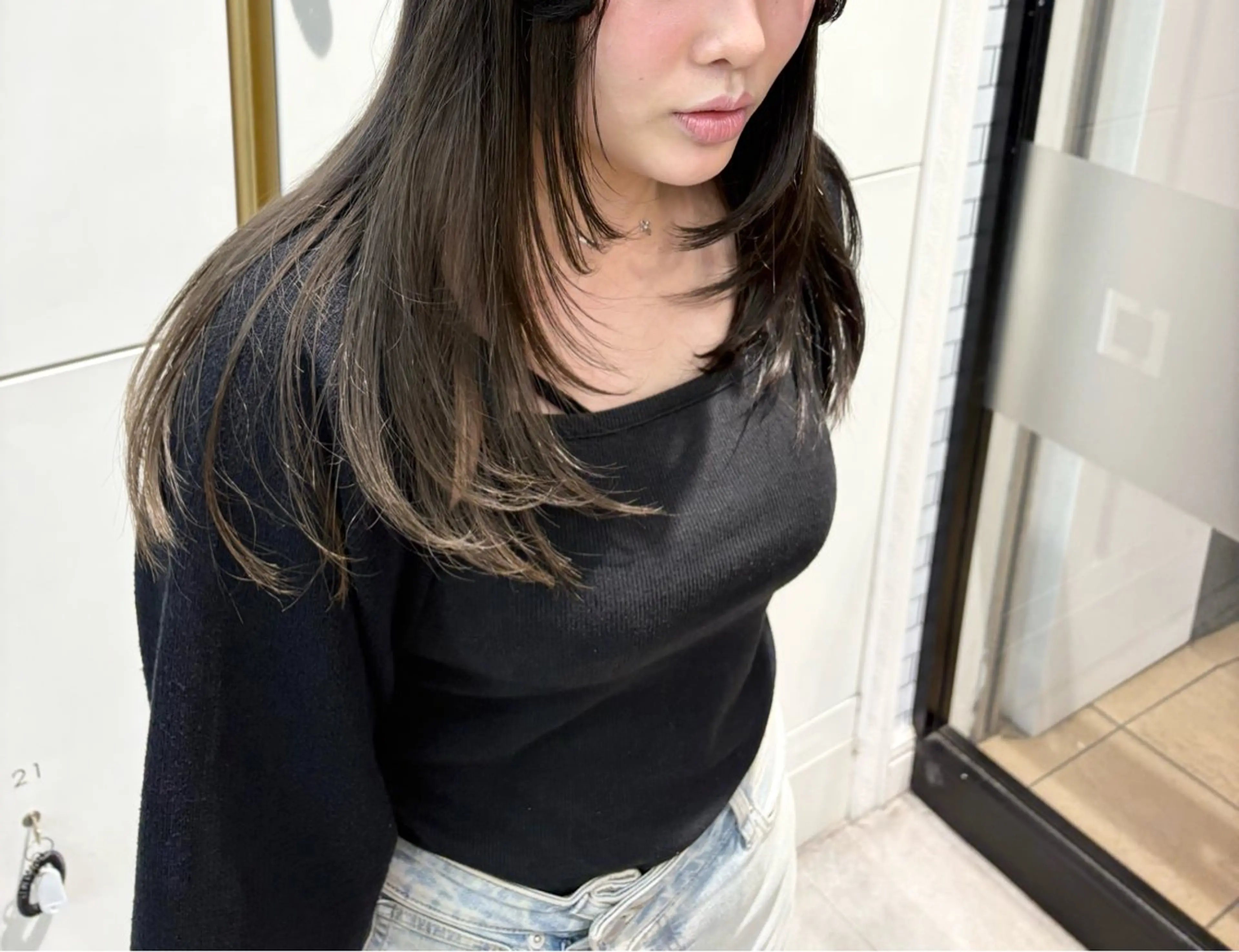 ロング レイヤーカット カット ブリーチ🫧艶カラー レイヤー韓国ヘアのヘアスタイル