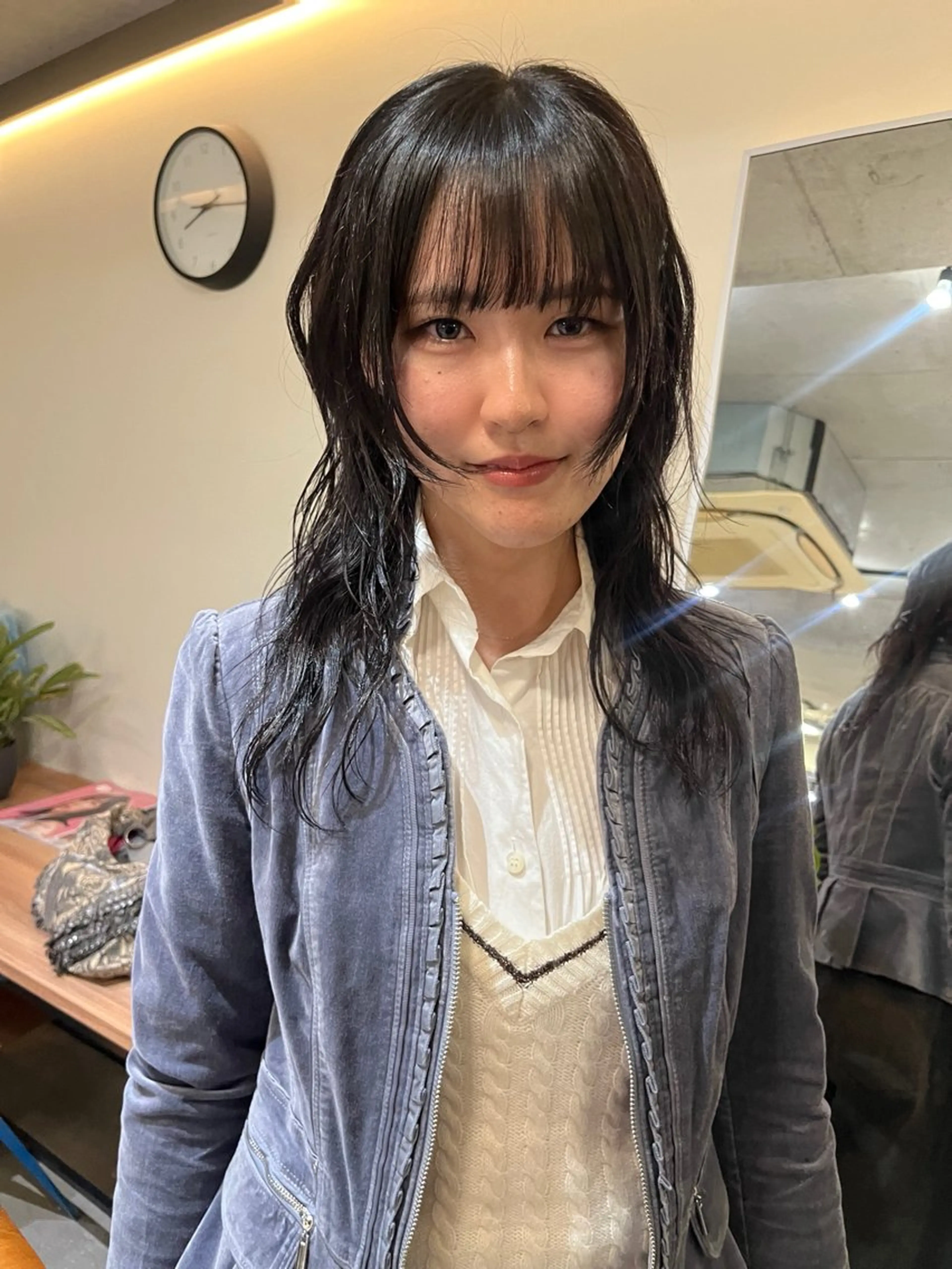 ミディアム ミディアムレイヤー アッシュ オレンジブラウン 顔まわりレイヤー ハッシュカット カット ヘアカラー レイヤーカット\ウル フ　chinatsuのヘアスタイル