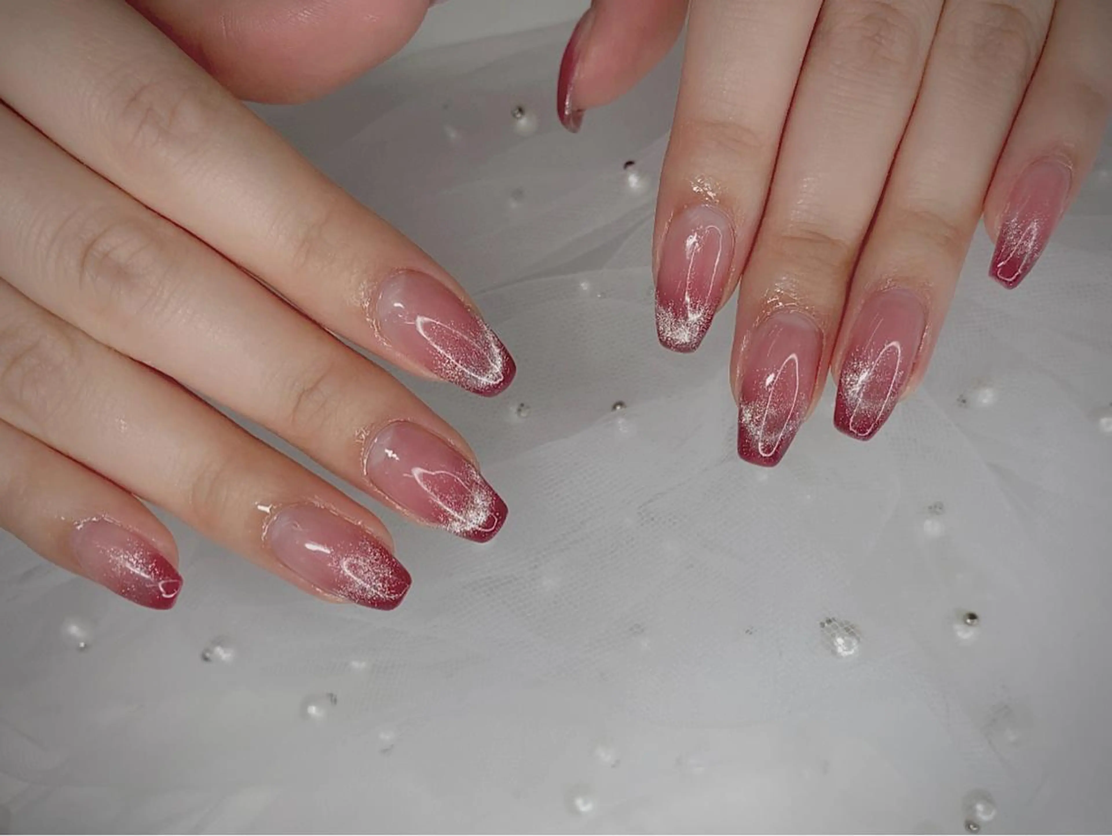 ネイル マグネットネイル ワンホンネイル I-nailロング /ワンホン/キラキラのネイルデザイン