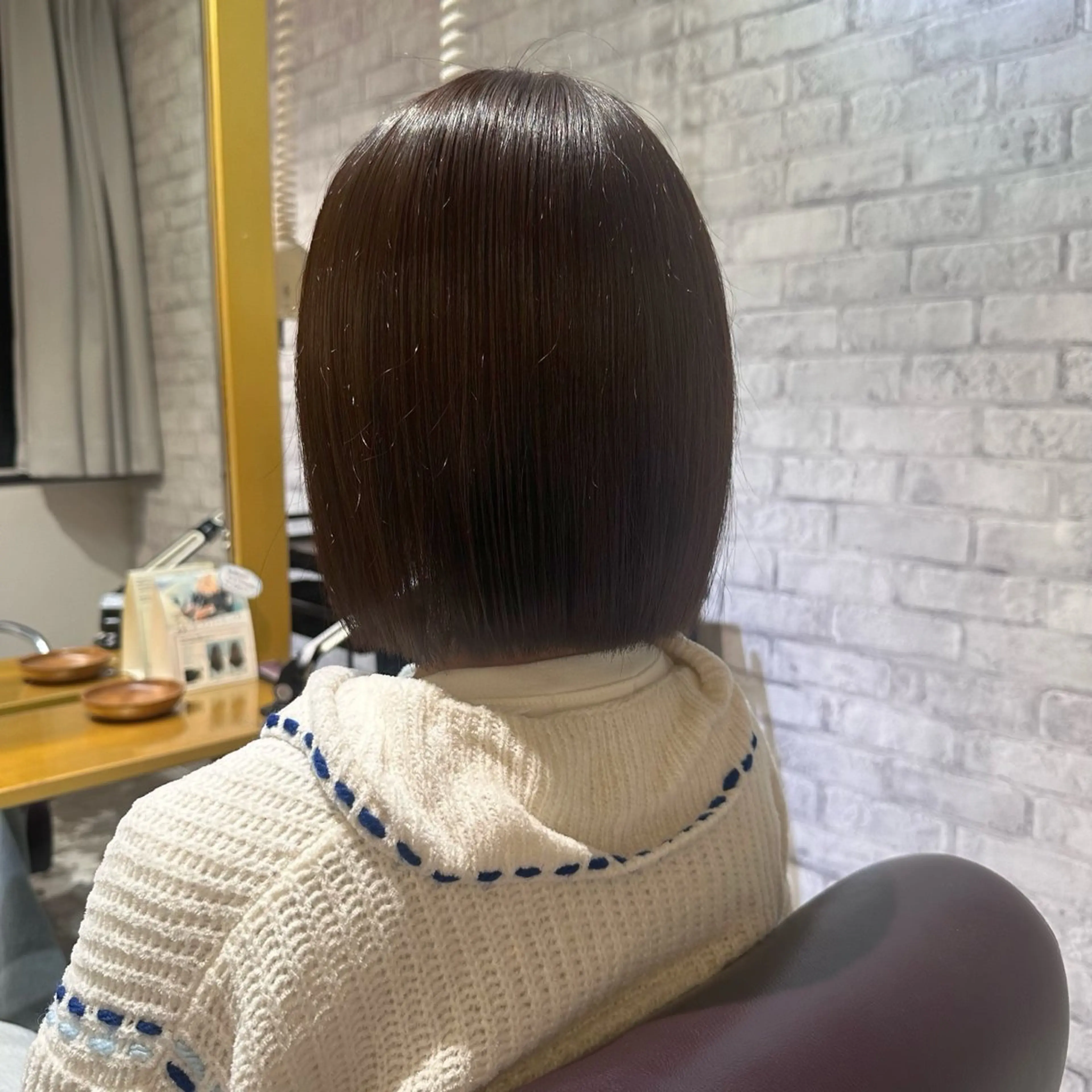 ミディアム チョコレートブラウン ボブ カット ヘアカラー トリートメント 艶カラー/レイヤー 💖心斎橋/Sakiのヘアスタイル