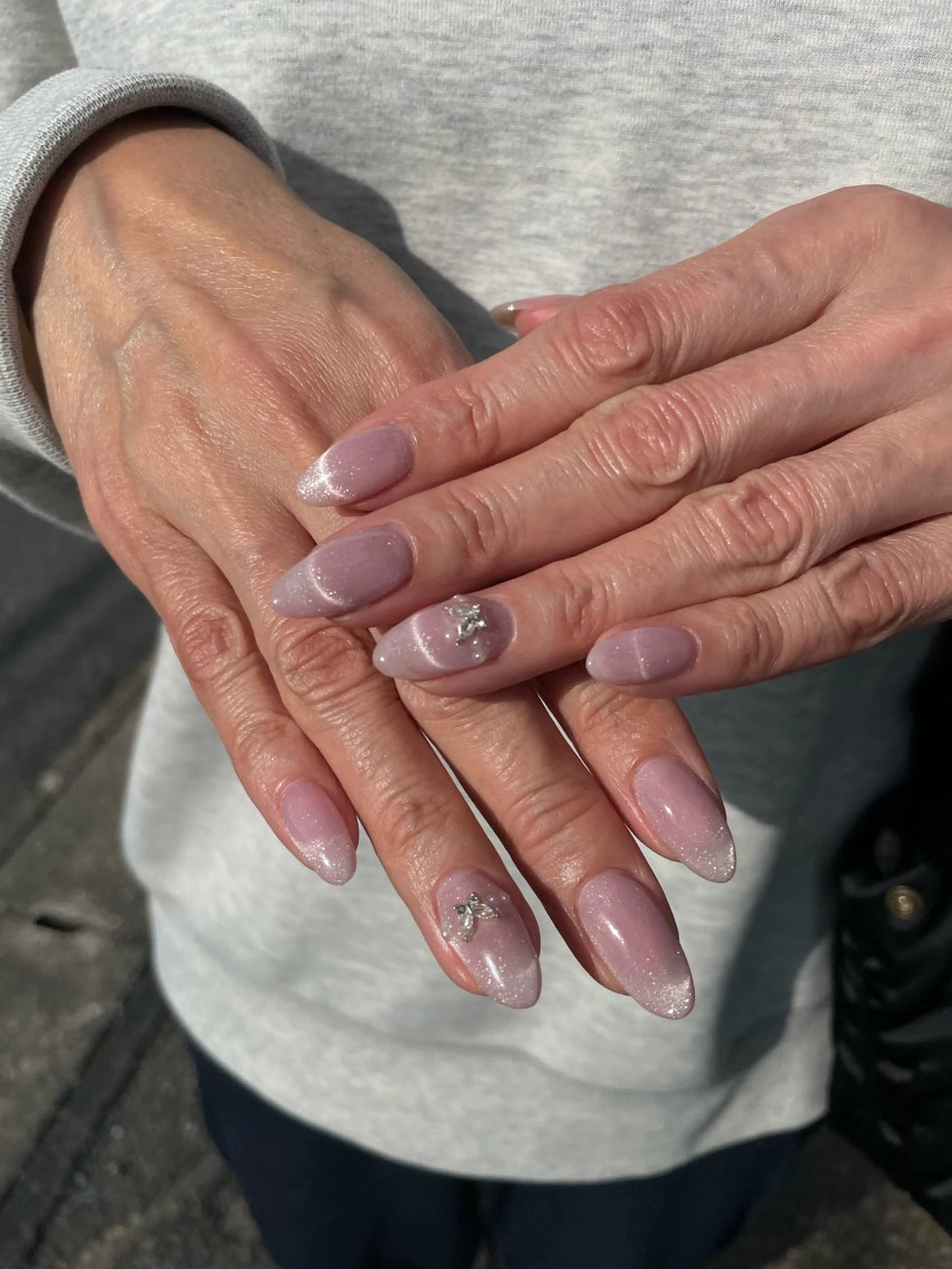 ネイル フレンチネイル マグネットネイル ハンドネイル ハンドケア 美容室るーじゅ所属・美容室 るーじゅ/しいの木台のマツエク・マツパデザイン