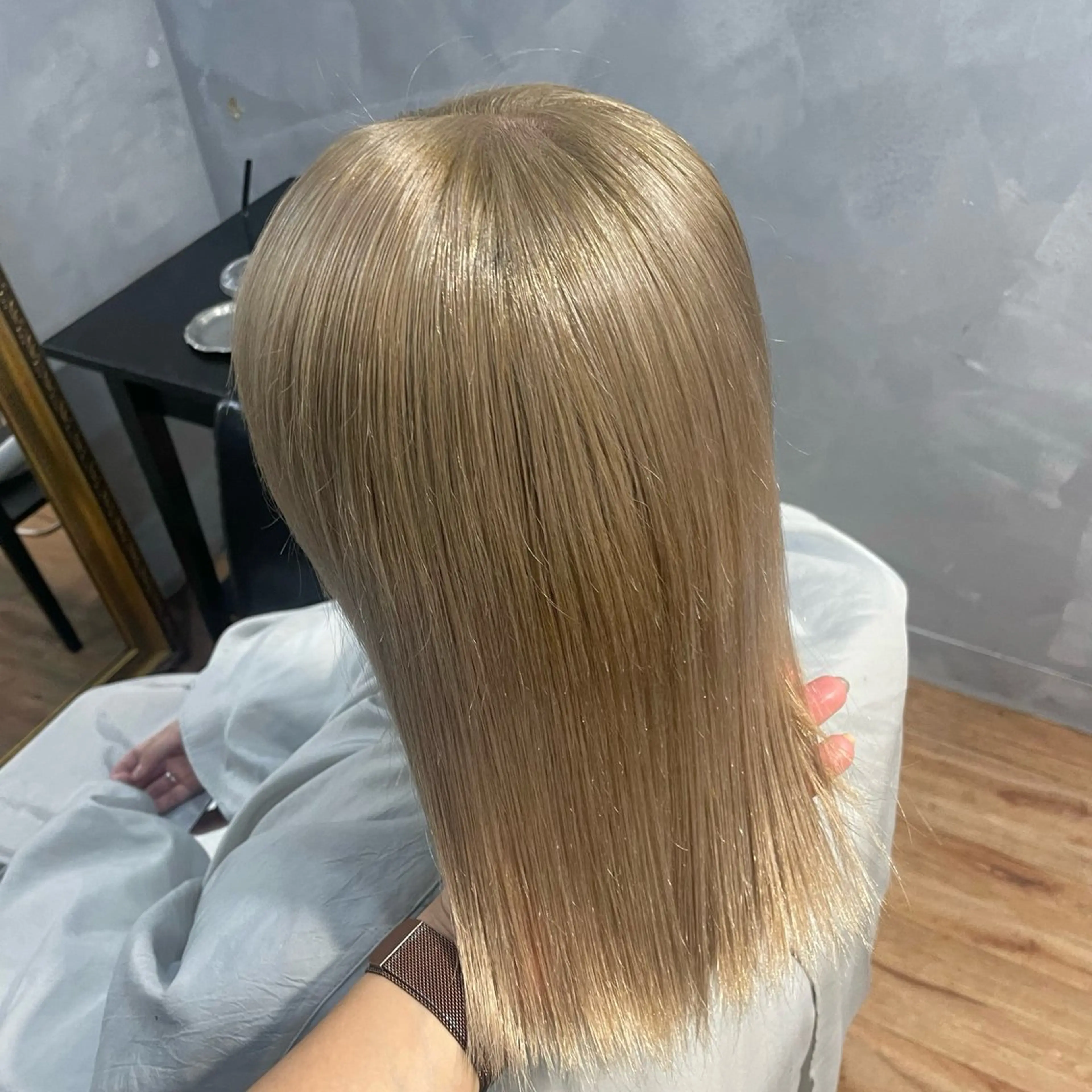 ミディアム カラー AIRI /XENA渋谷本店のヘアスタイル