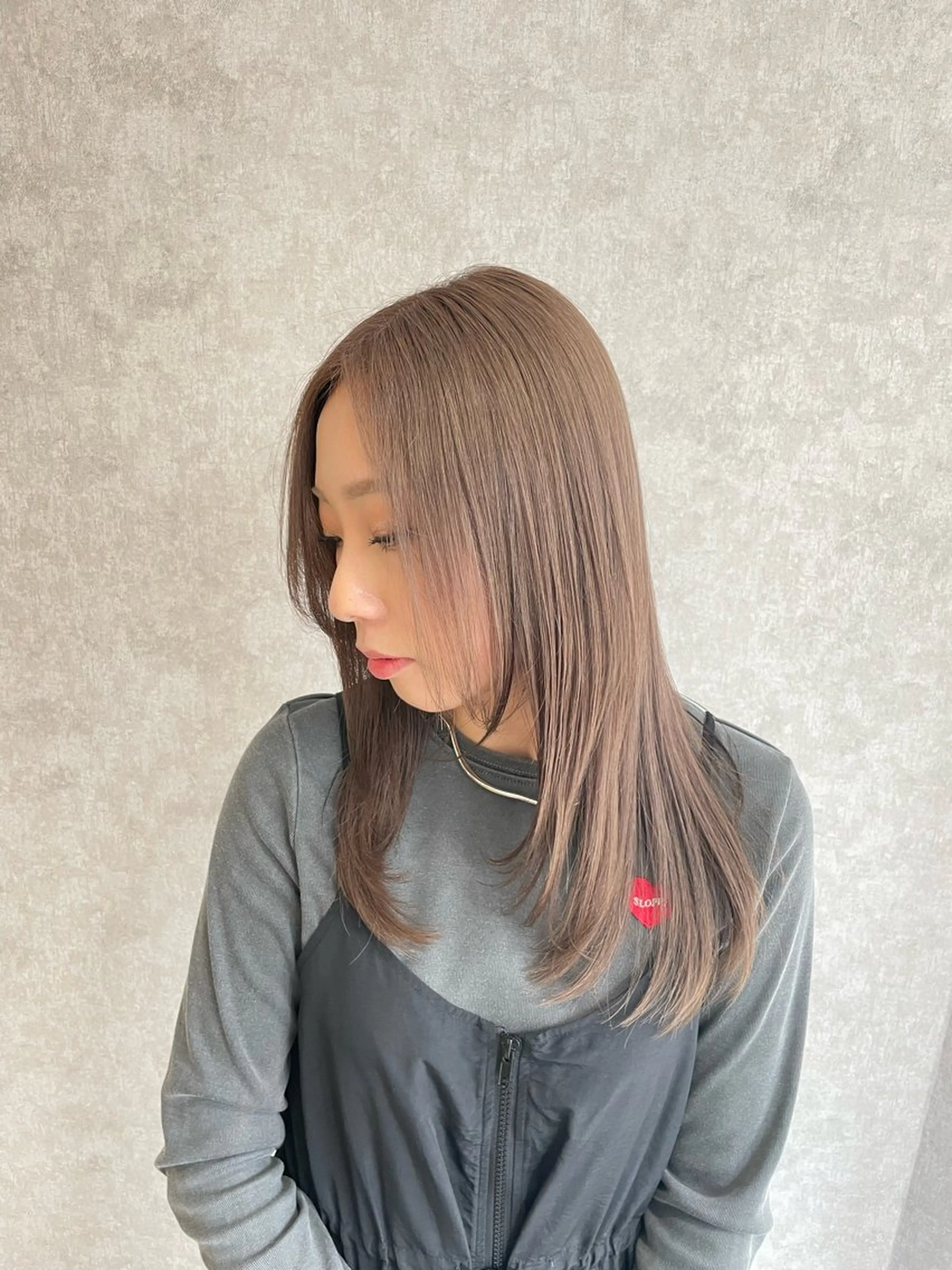 セミロング カラー ベージュカラー ブリーチ ケアブリーチ 透明感カラー ダブルカラー ヘアカラー ブリーチ特化｜メンズ 支持率◎ Takuのヘアスタイル