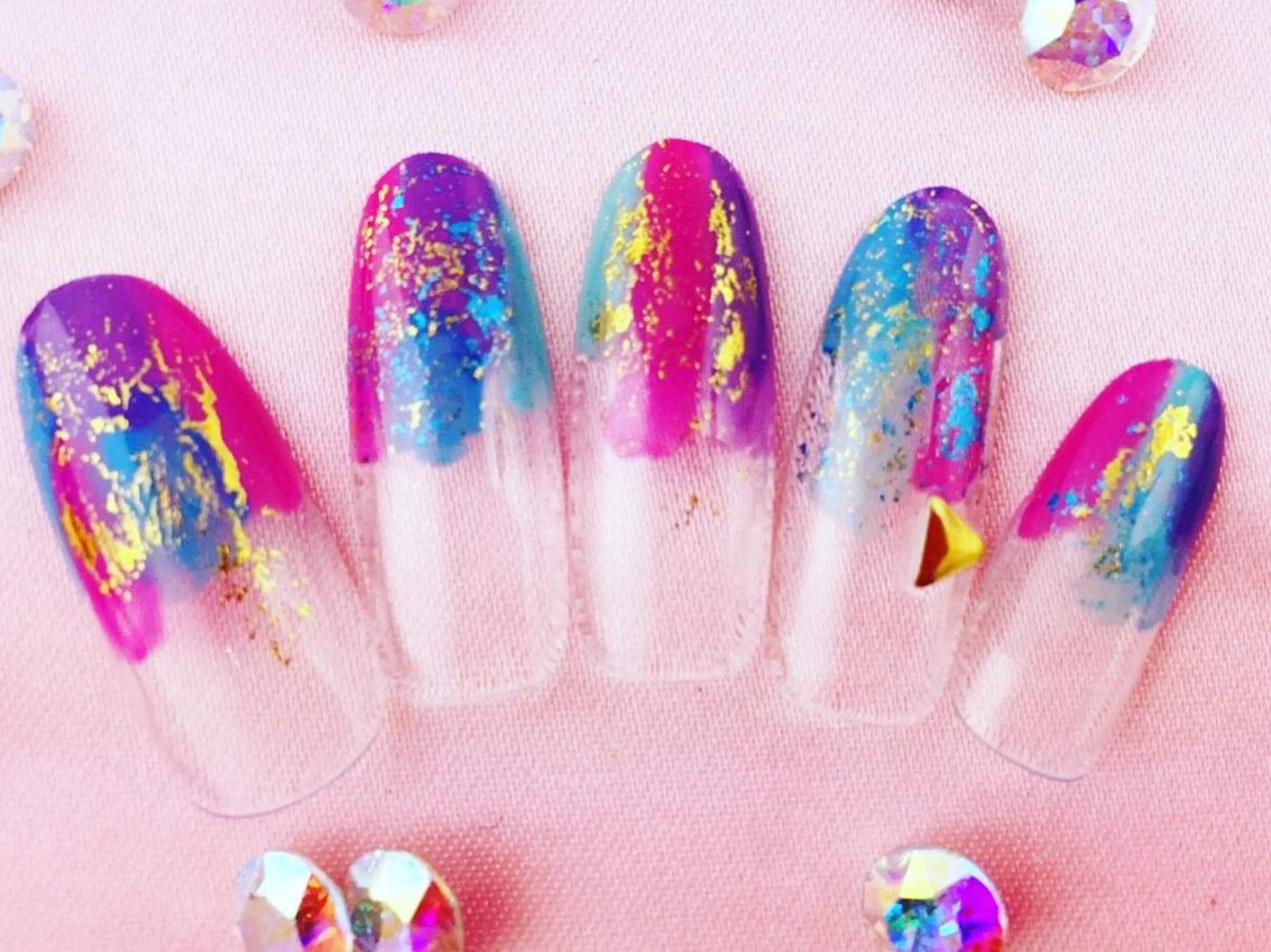 セミロング カラー ネイル NAILSGOGO shibuyaのネイルデザイン