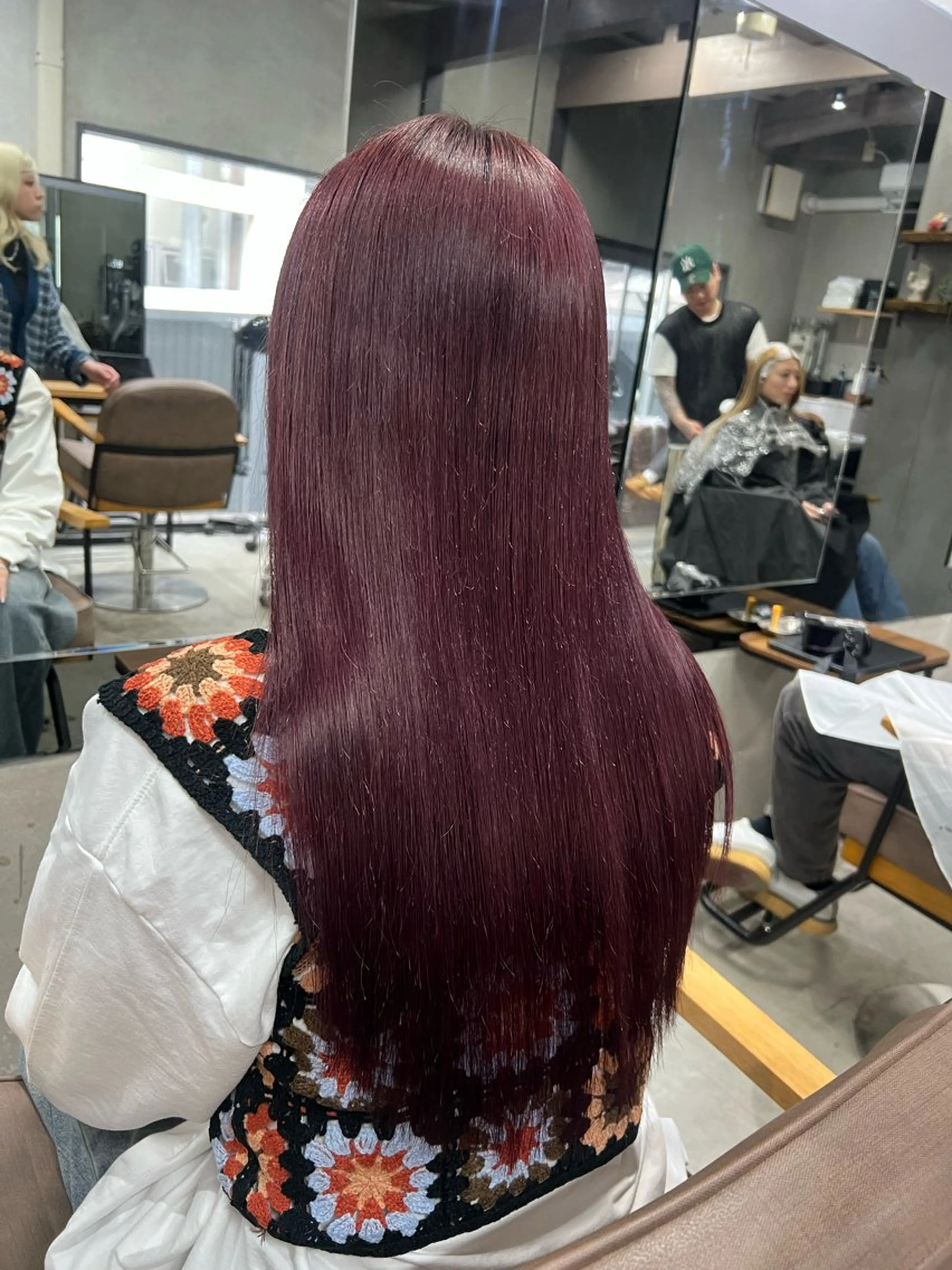 ロング maya レイヤーカットのヘアスタイル