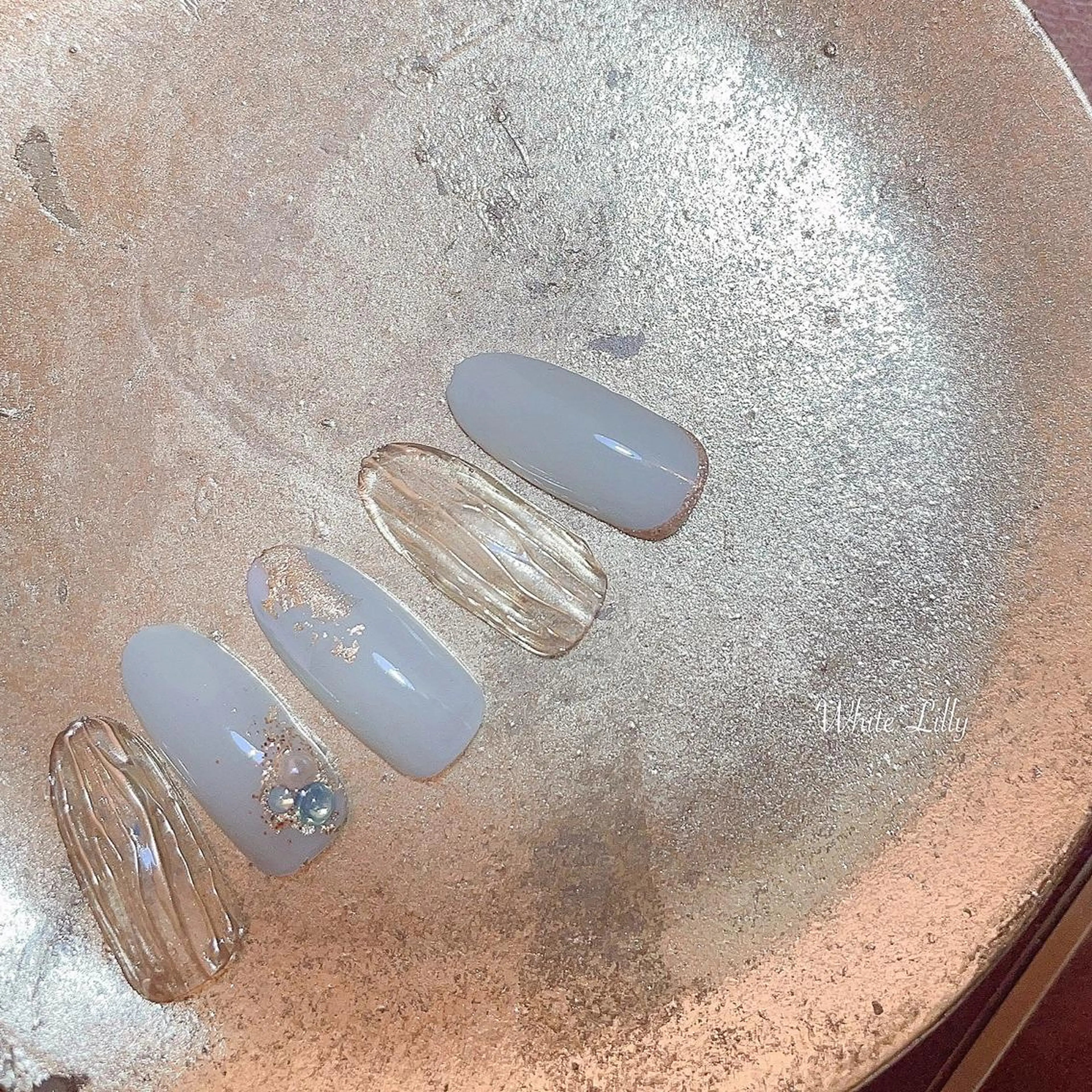 ネイル White lily所属・牧田 雅世のネイルデザイン