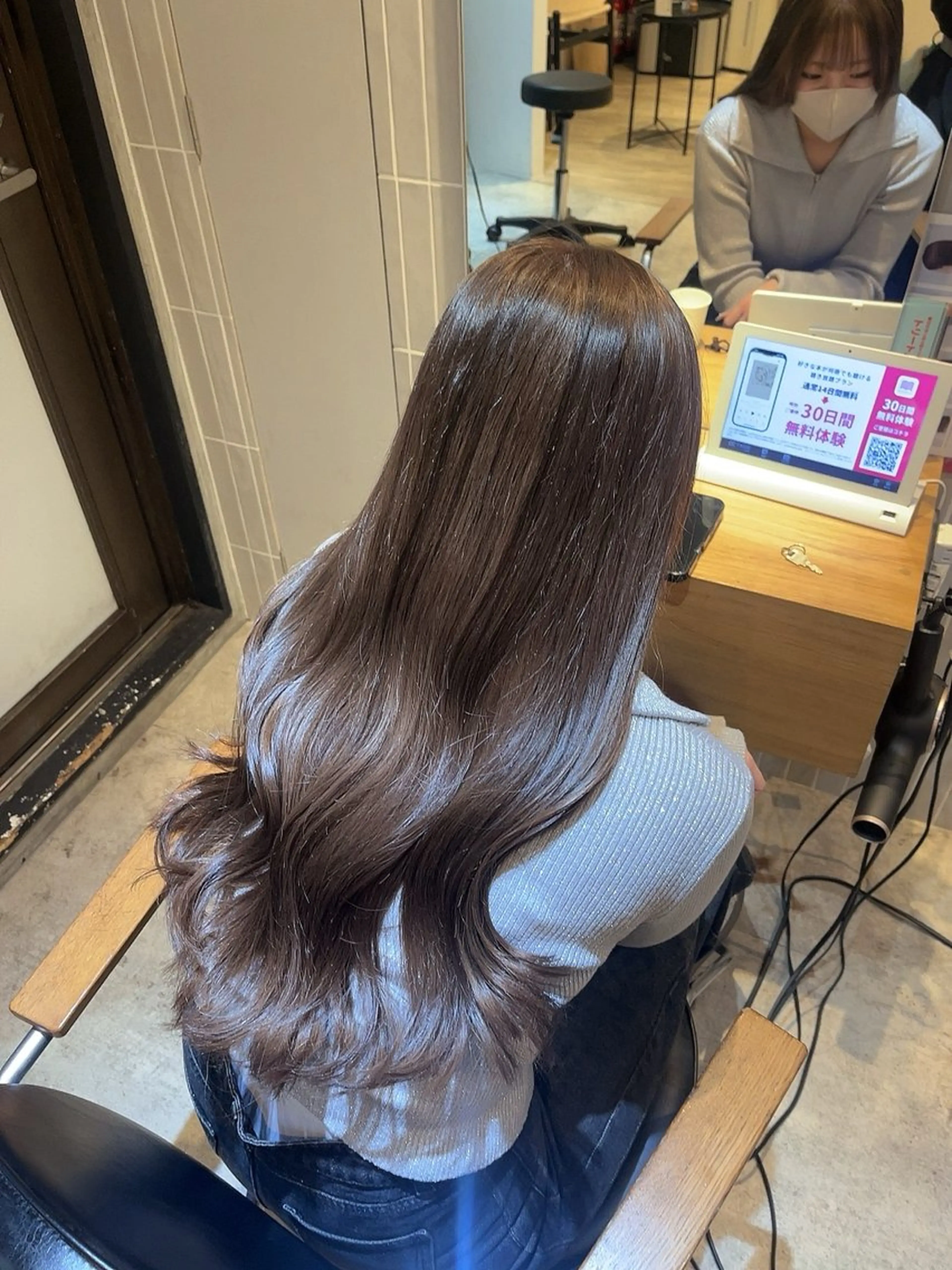 ロング カラー ヘアカラー トリートメント ラフィスヘアードープ所属・👑髪質改善wカラー /ハイトーン/アユカのヘアスタイル