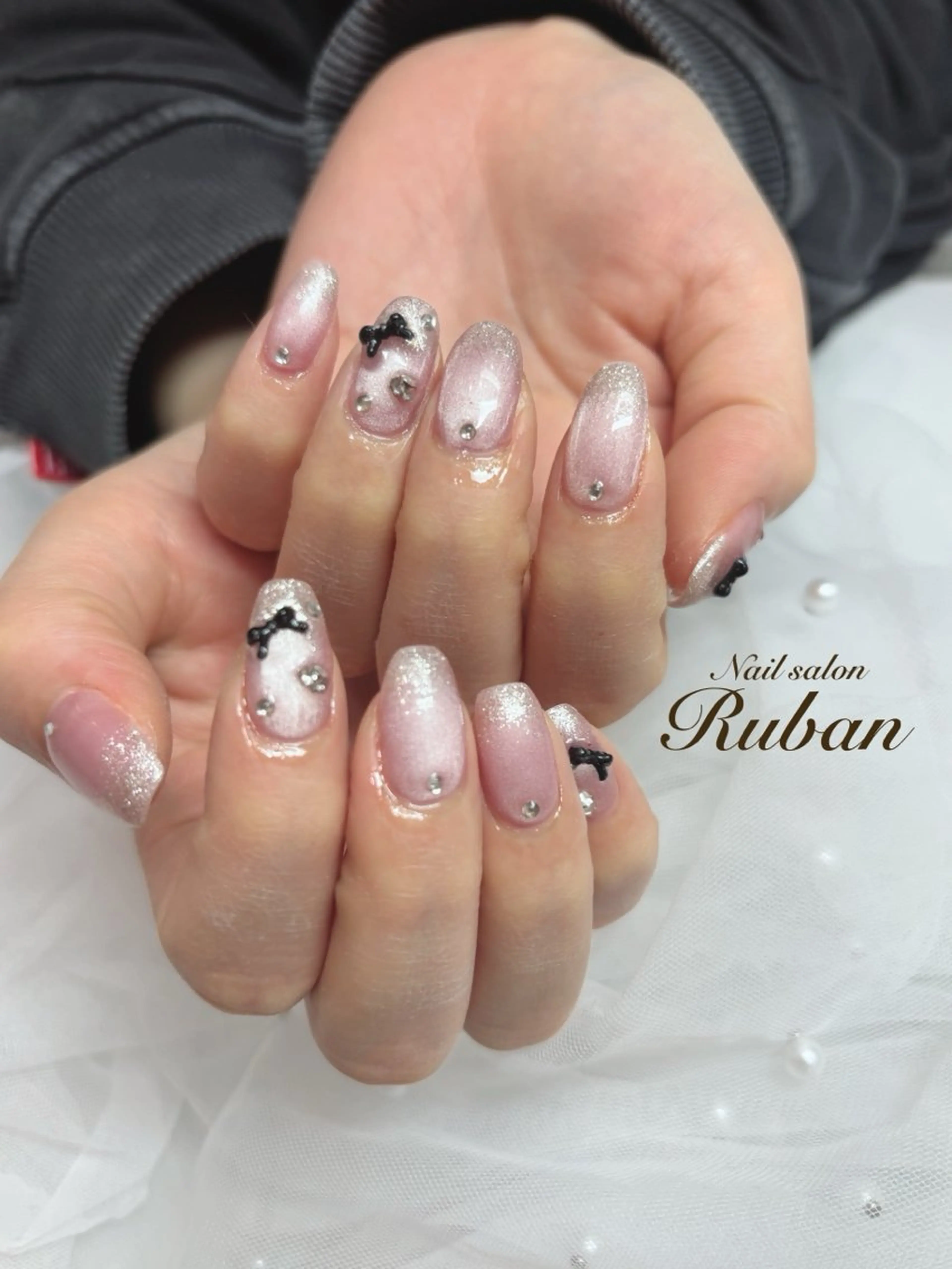 ネイル アートネイル マグネットネイル 持ち込み リボン Nail salon Ruban所属・Nail salon Rubanのネイルデザイン