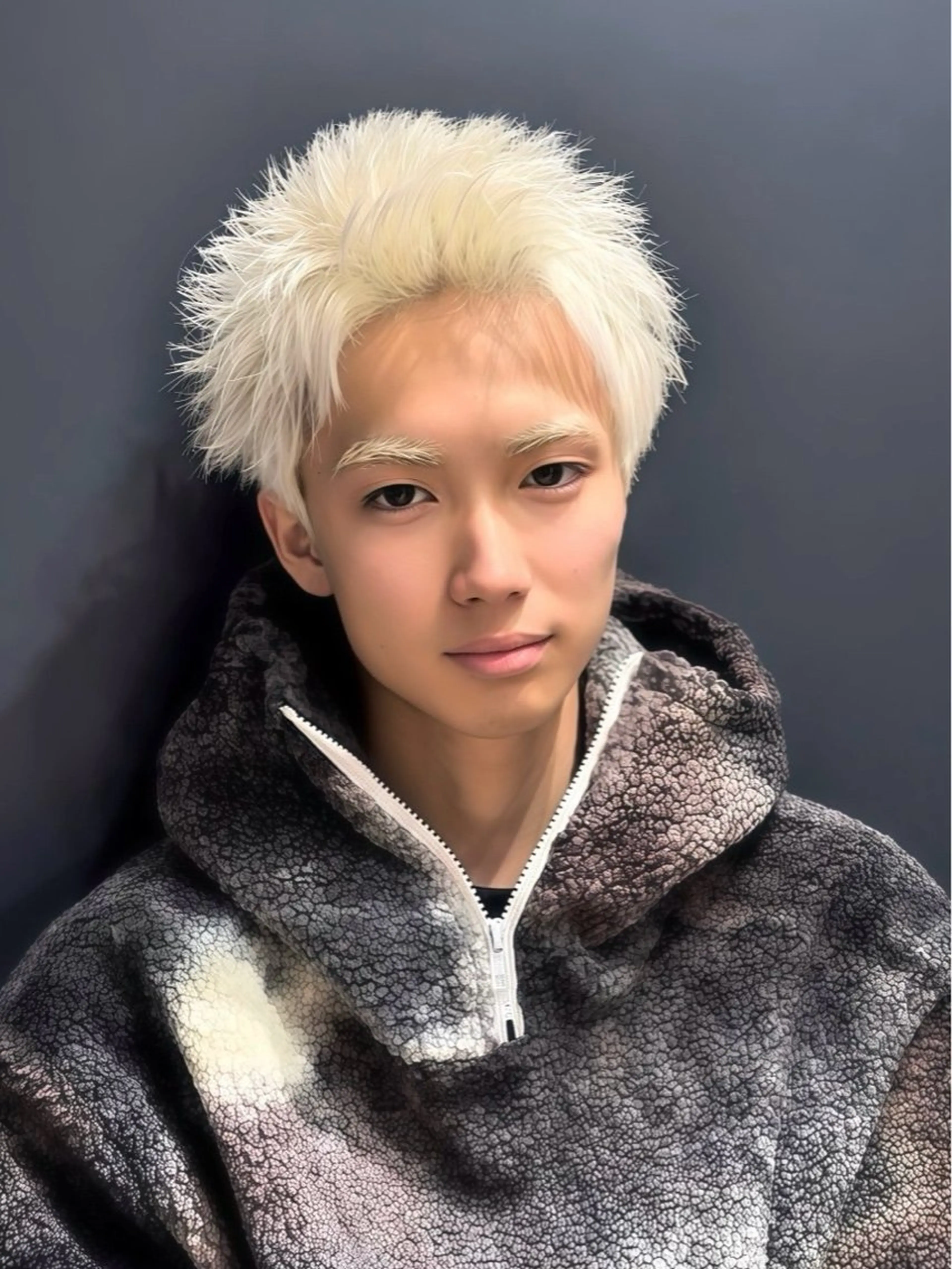 ショート メンズ ハイトーン特化🌟 カワシマシュンスケのヘアスタイル