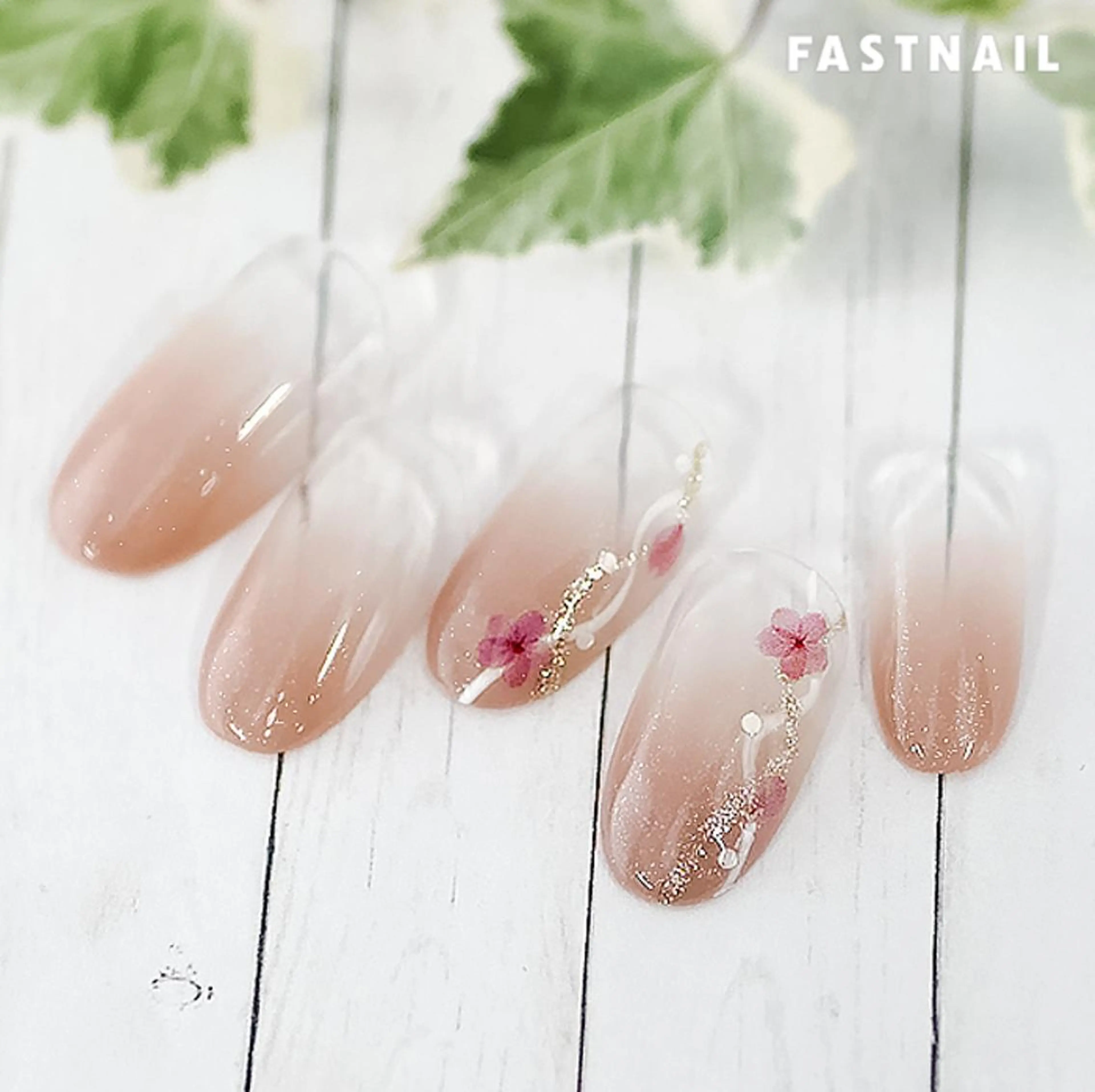 ネイル フットネイル フレンチネイル ジェルネイル ワンカラーネイル パラジェル ファストネイル ロコ 春日のネイルデザイン