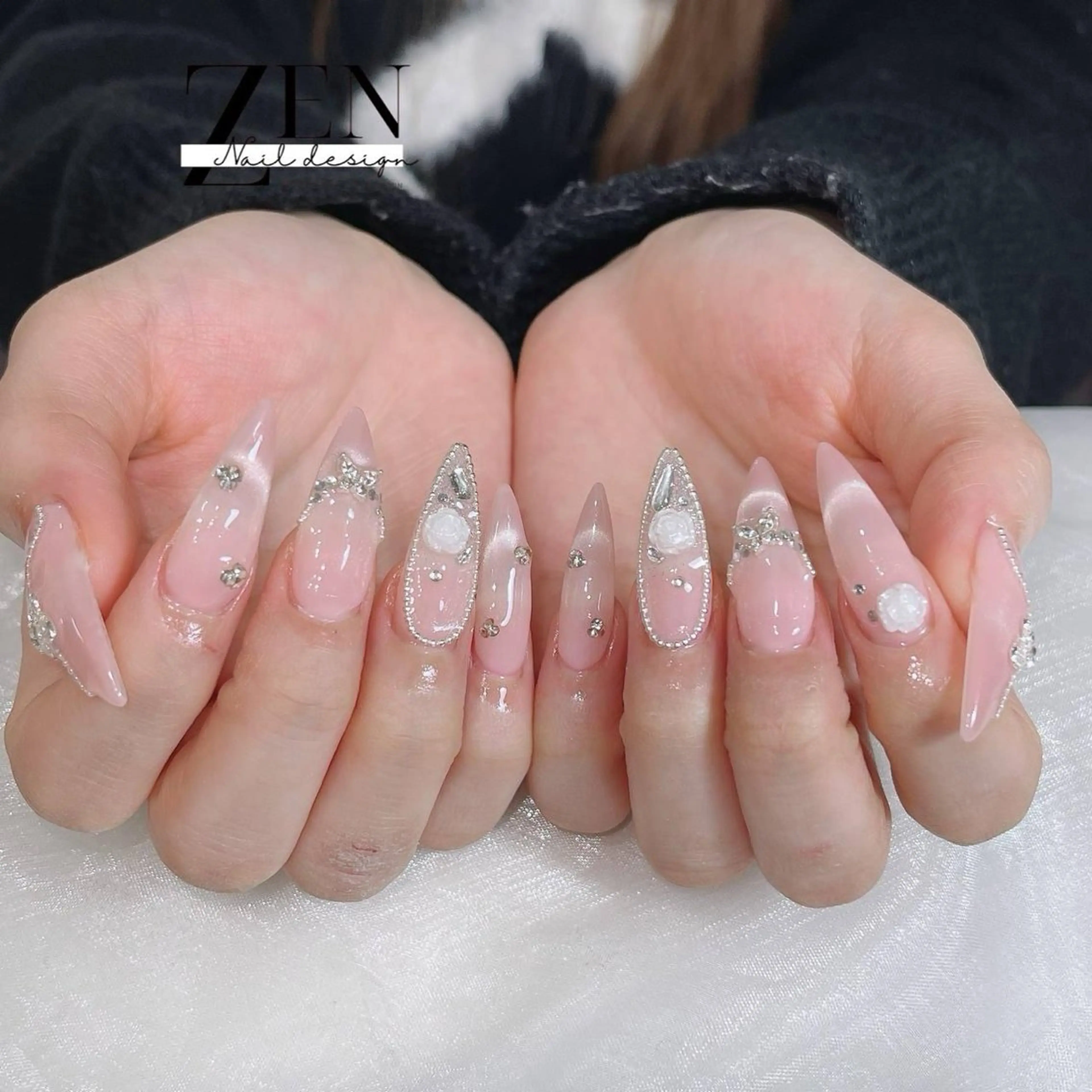 ネイル チークネイル フレンチネイル ジェルネイル 韓国ネイル マグネットネイル ハンドネイル Zen Nail Design 池袋のネイルデザイン