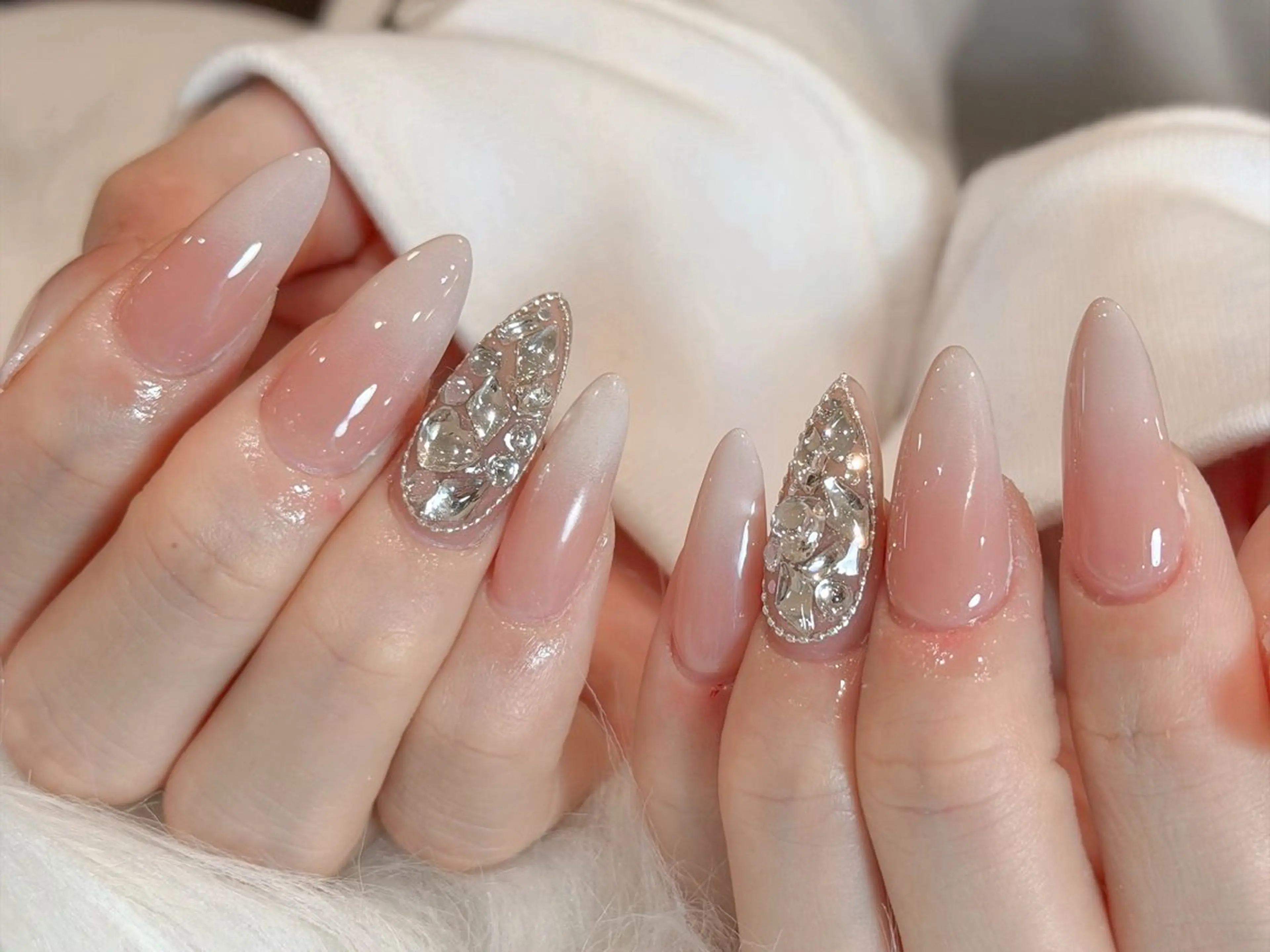 ネイル ジェルネイル 韓国ネイル ロングネイル 持ち込み パラジェル ハンドネイル Luci Nailのネイルデザイン