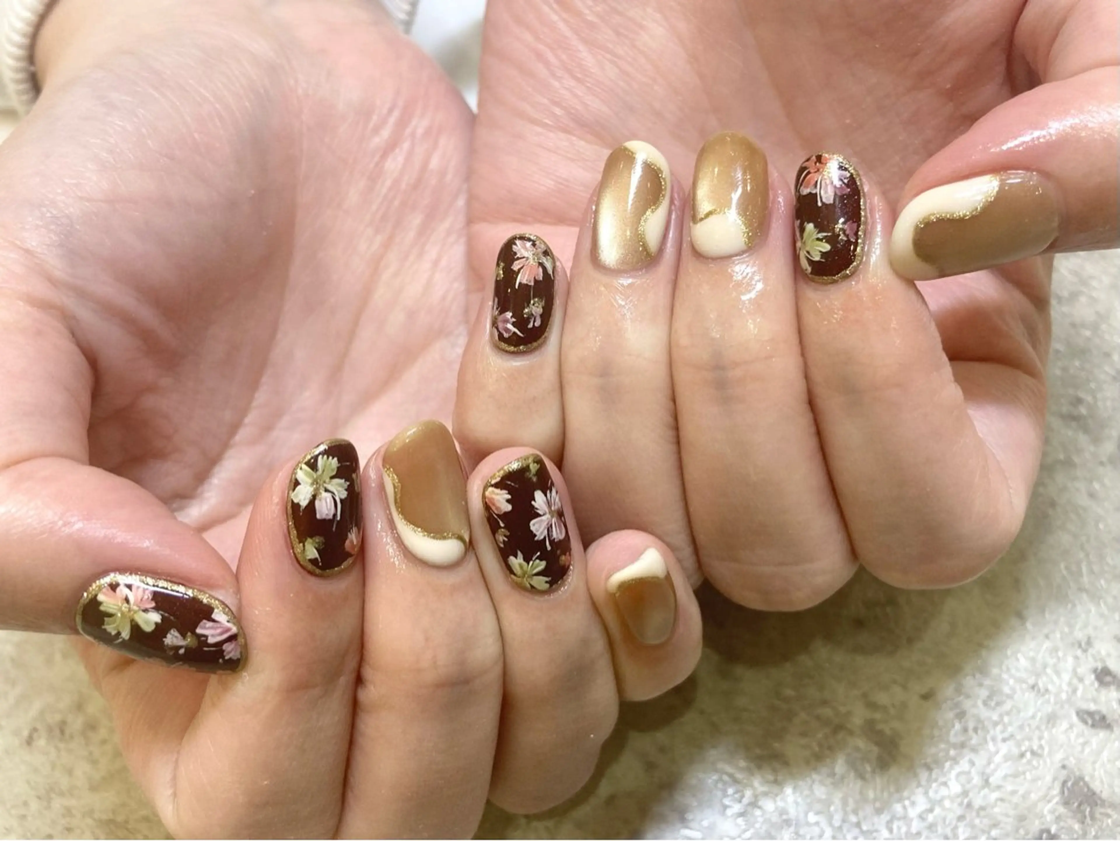 ネイル nailist こがのネイルデザイン