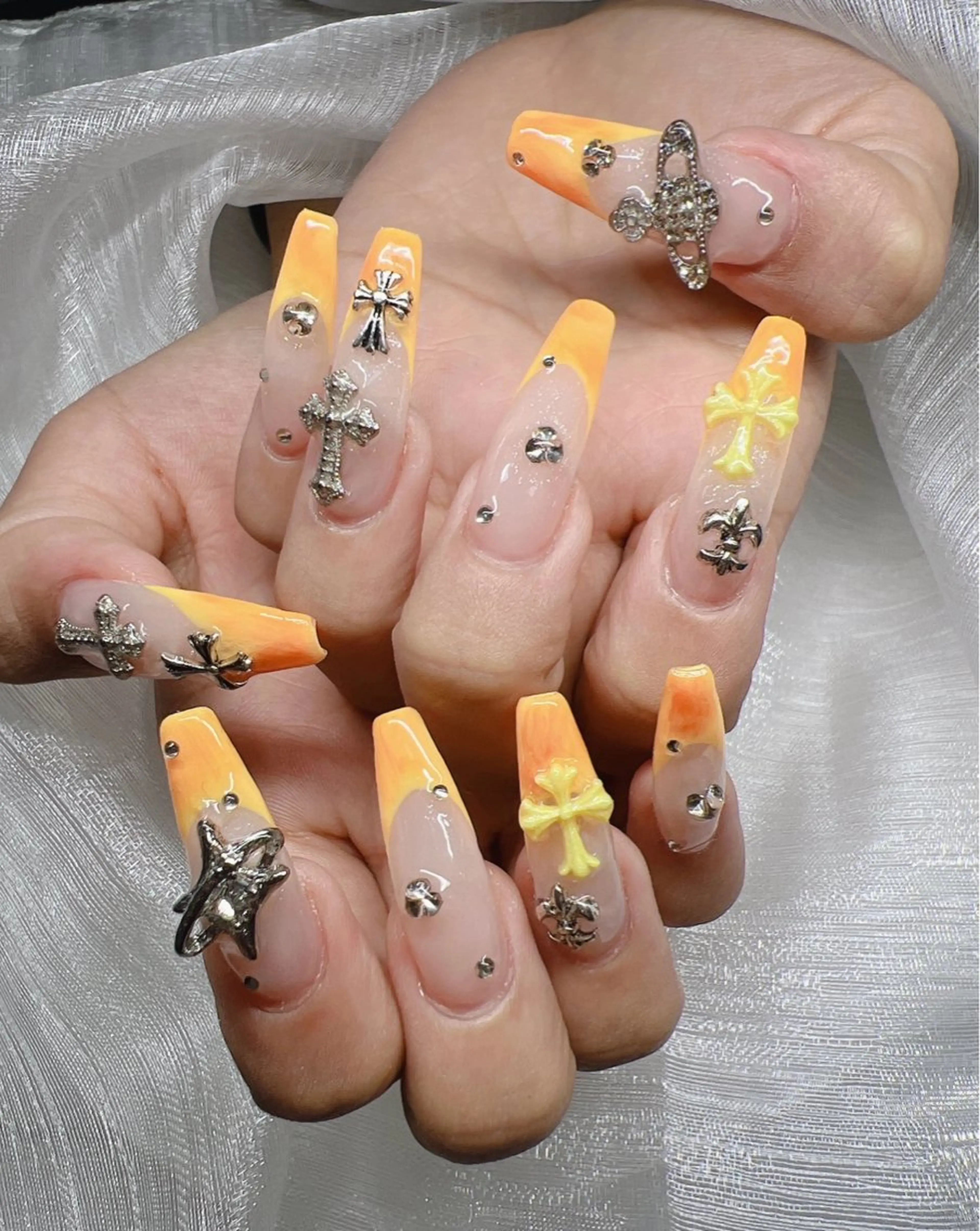 ネイル 長さ出し グラデーション キラキラネイル マグネットネイル ニュアンスネイル Lee Nails チップ長さだし専門店のネイルデザイン