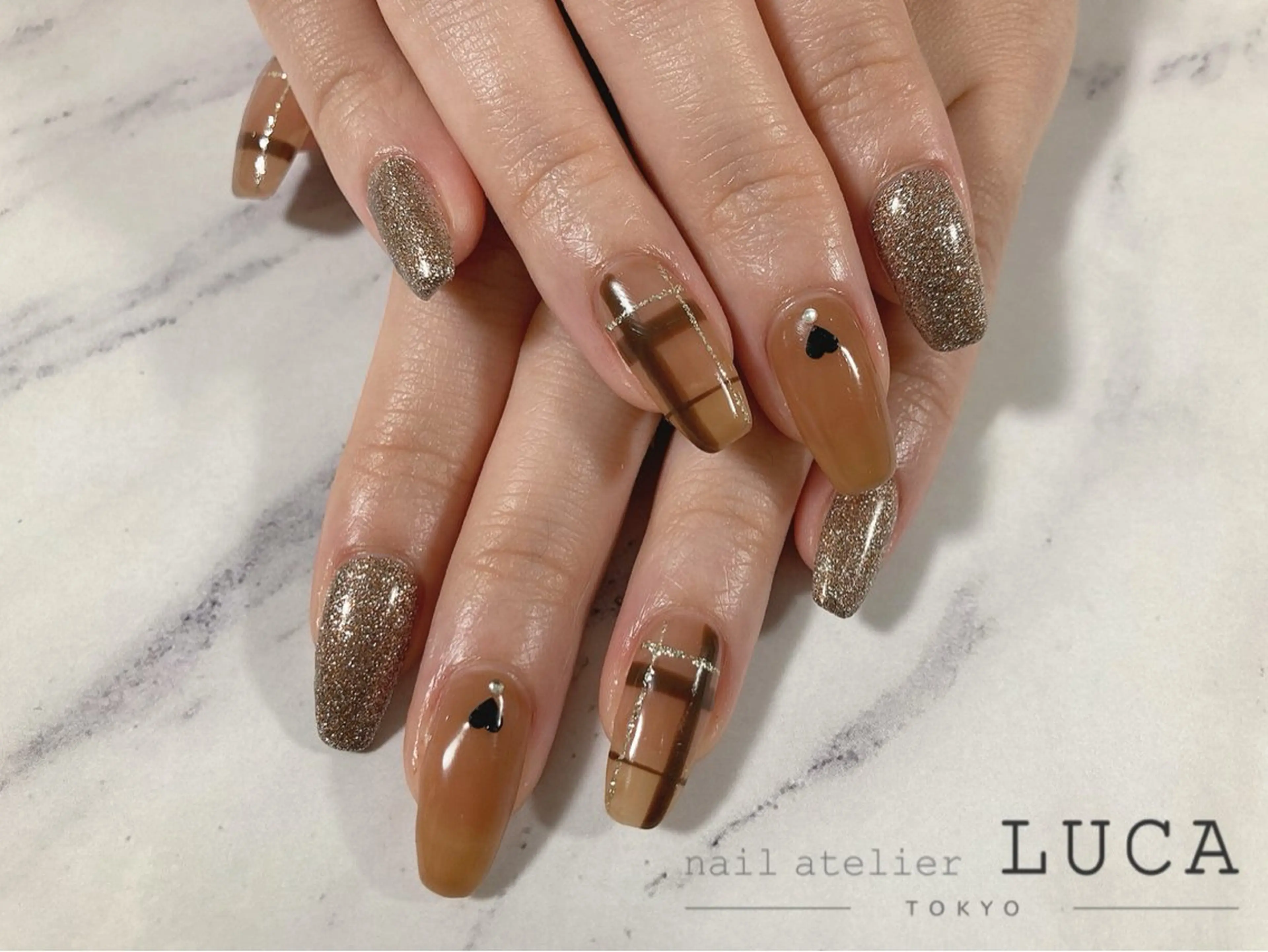 ネイル ブラウン フレンチネイル ジェルネイル パラジェル ワンホンネイル ネイルアトリエルカ 米原のネイルデザイン