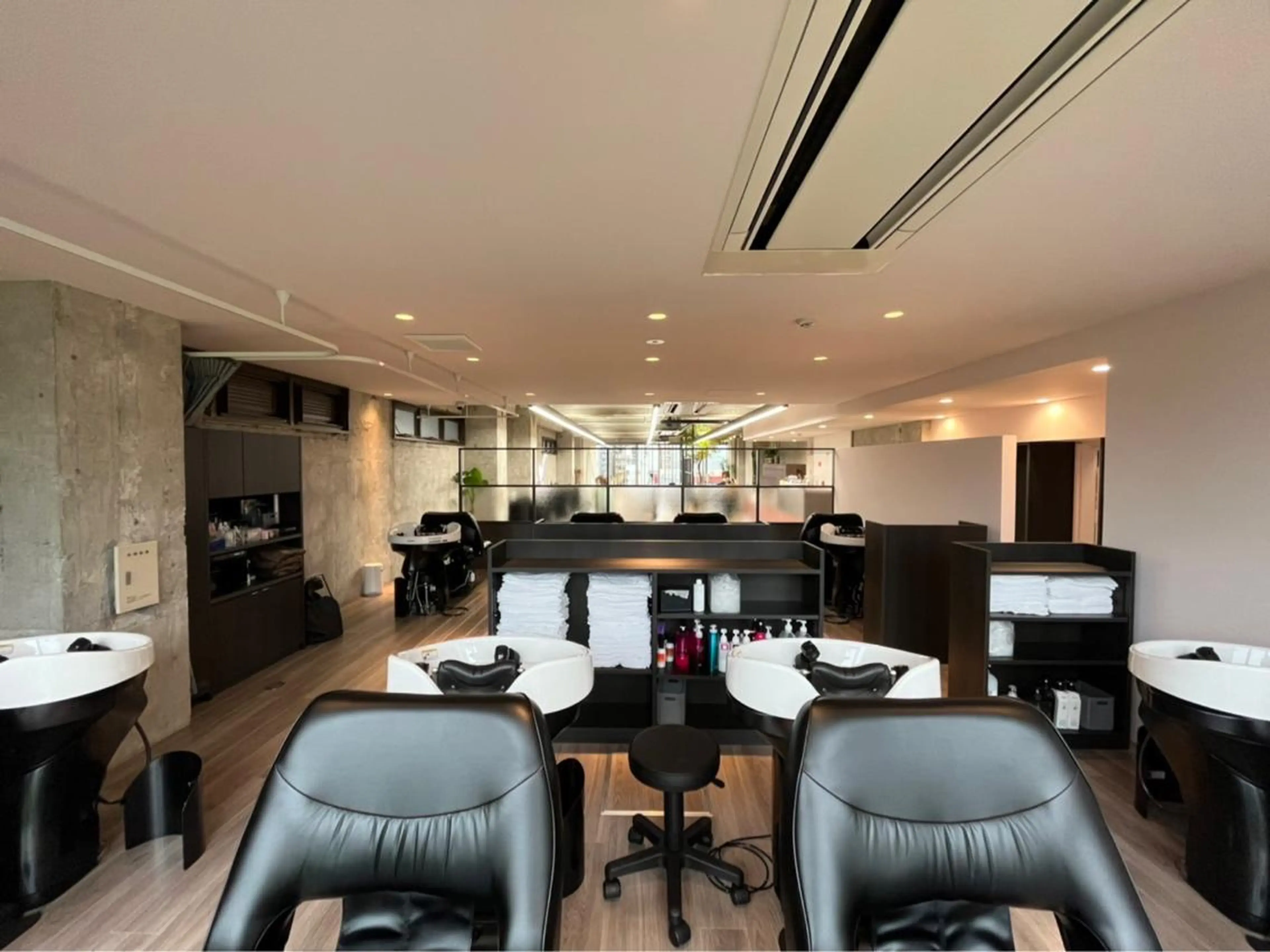 benji所属・名駅/ブリーチカラー /レイヤー/髪質改善のヘアスタイル