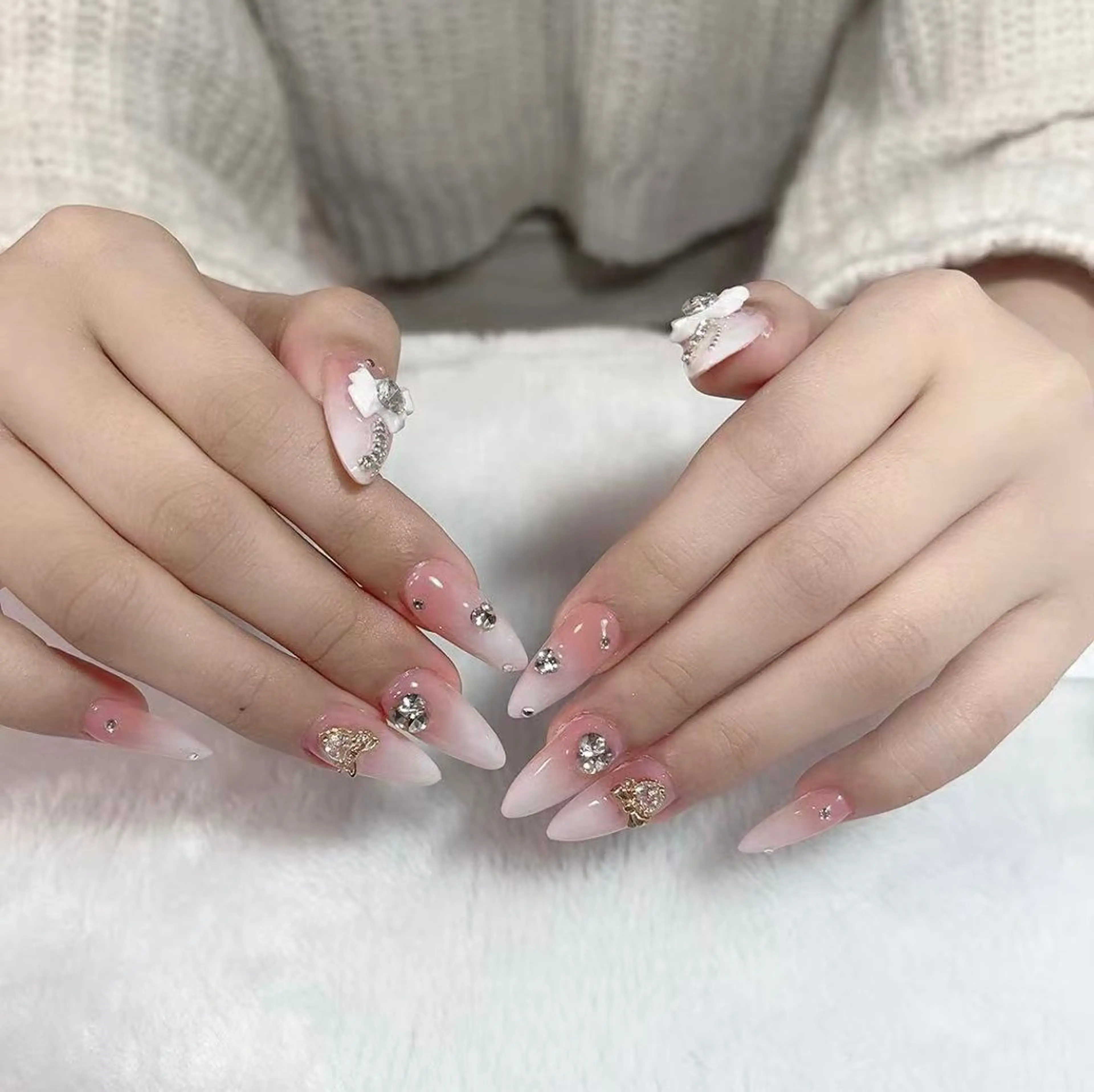 ネイル Amina nail salonのネイルデザイン