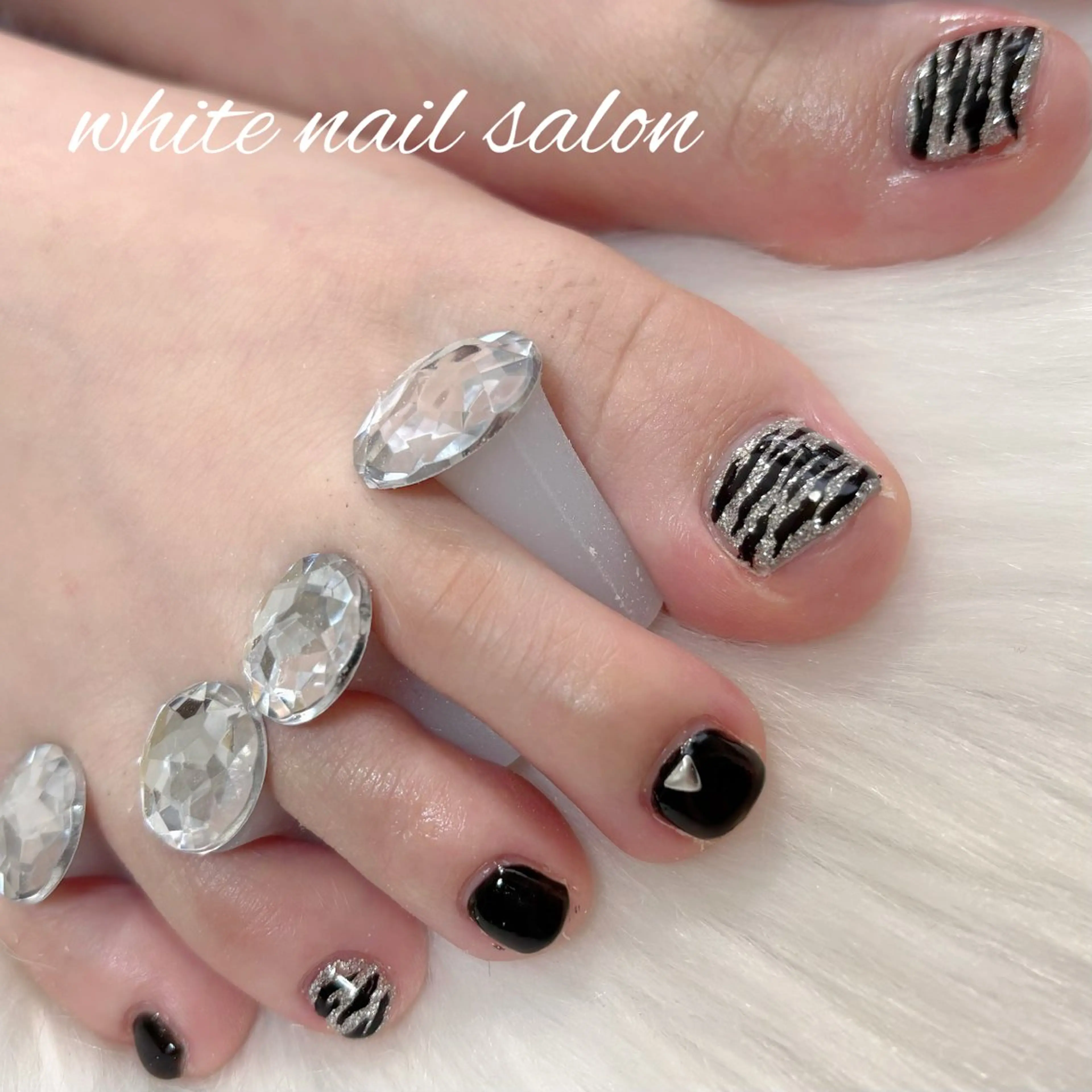 ネイル フットネイル フットネイル white nail salonのネイルデザイン
