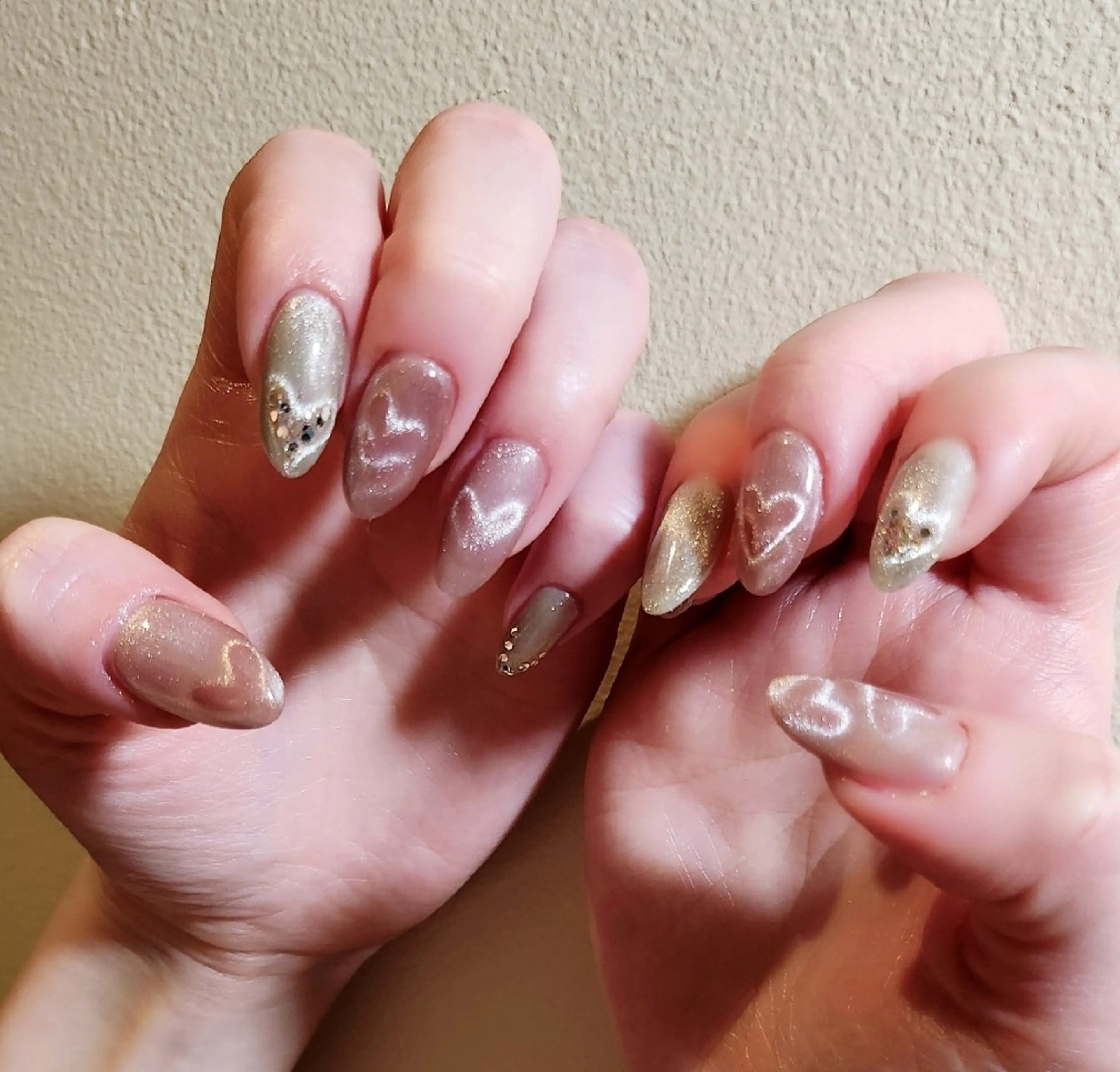 ハートマグネットネイル💅カラーはこちらの２色★オフ無し限定の写真