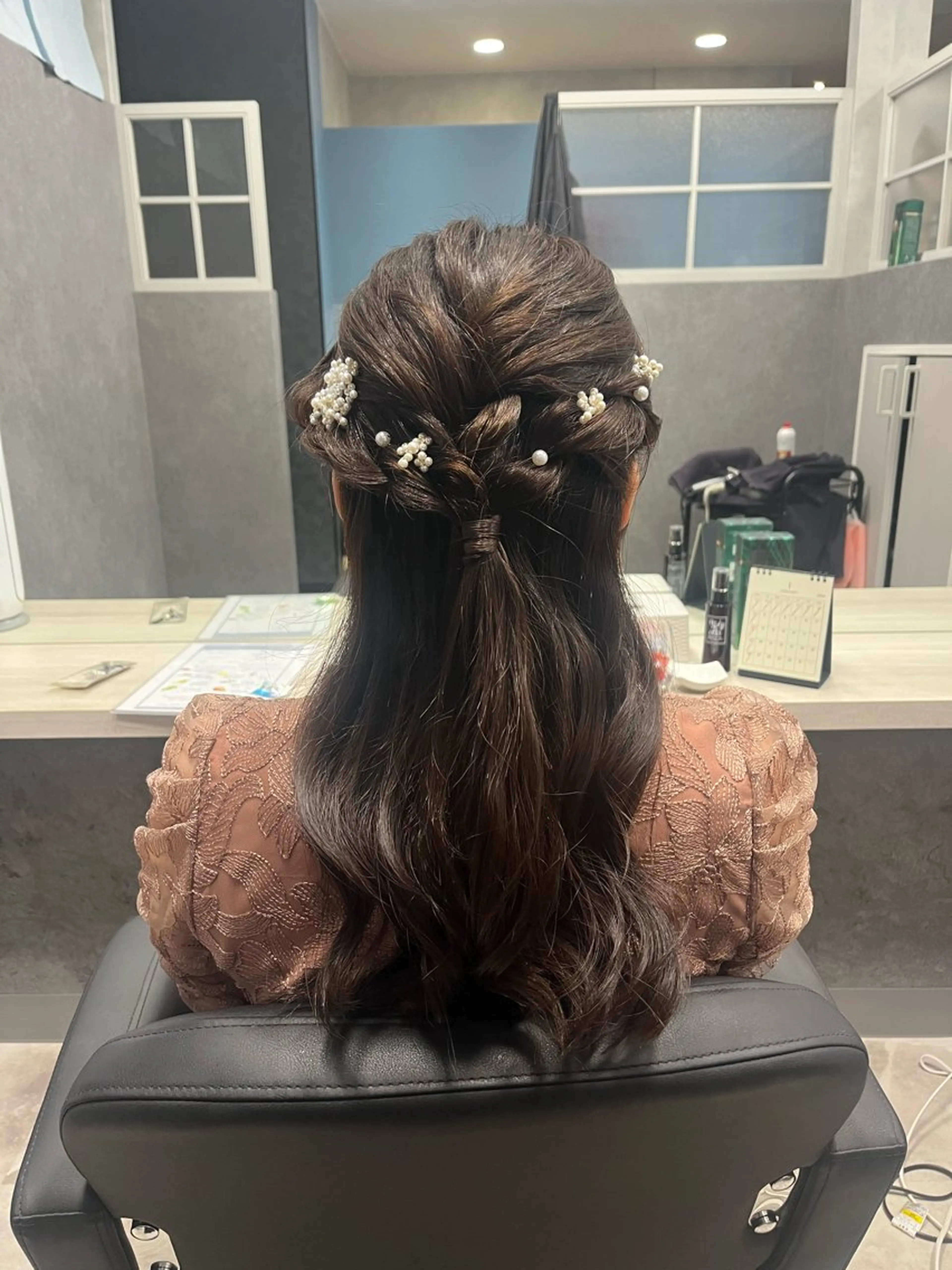 ロング ヘアアレンジ ハーフアップ 結婚式・ブライダル ロング 個室美容室miyuu hair&spa所属・加藤 あおいのヘアスタイル