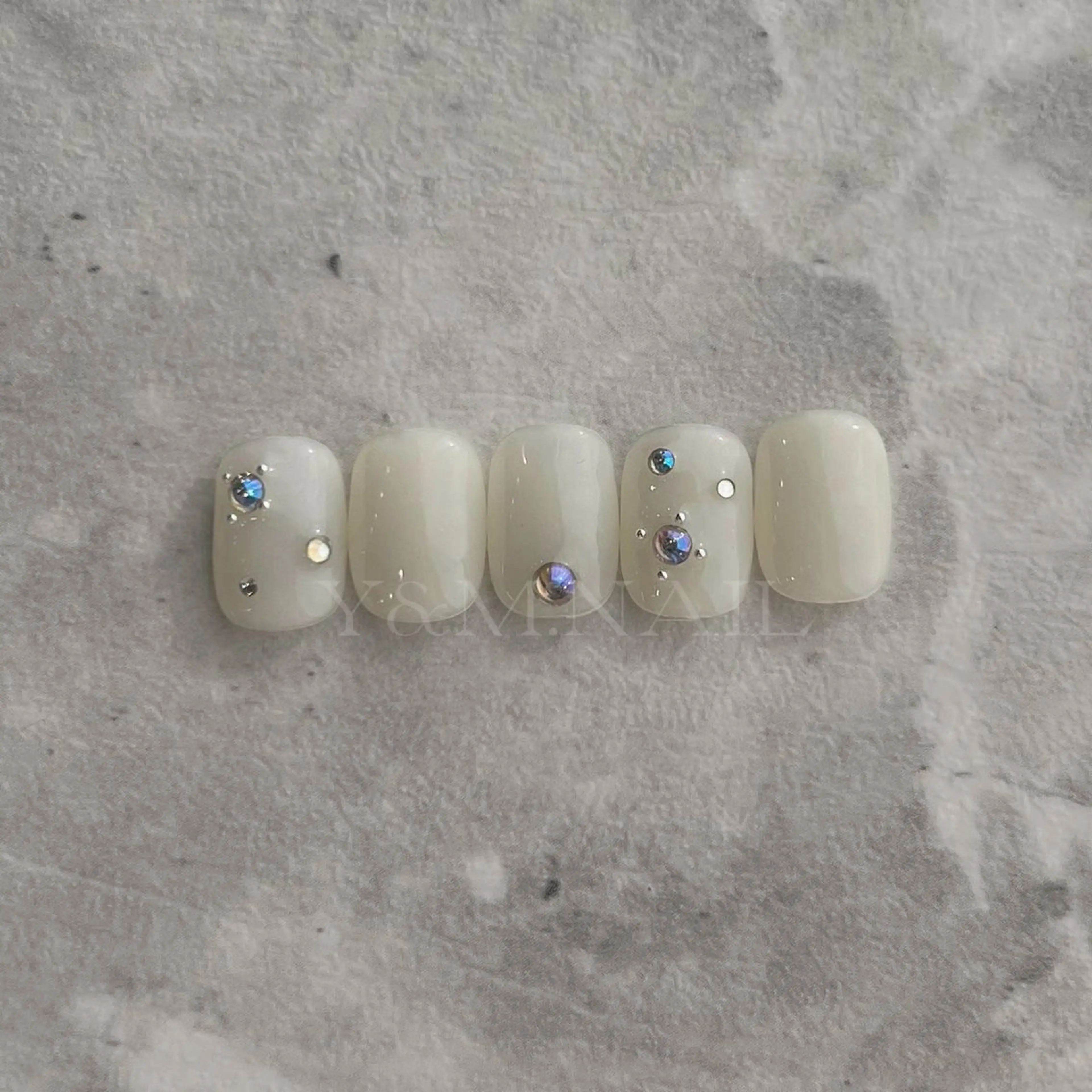 ネイル ハンドネイル ハンドケア Ui_Amor (パラジェル)のネイルデザイン