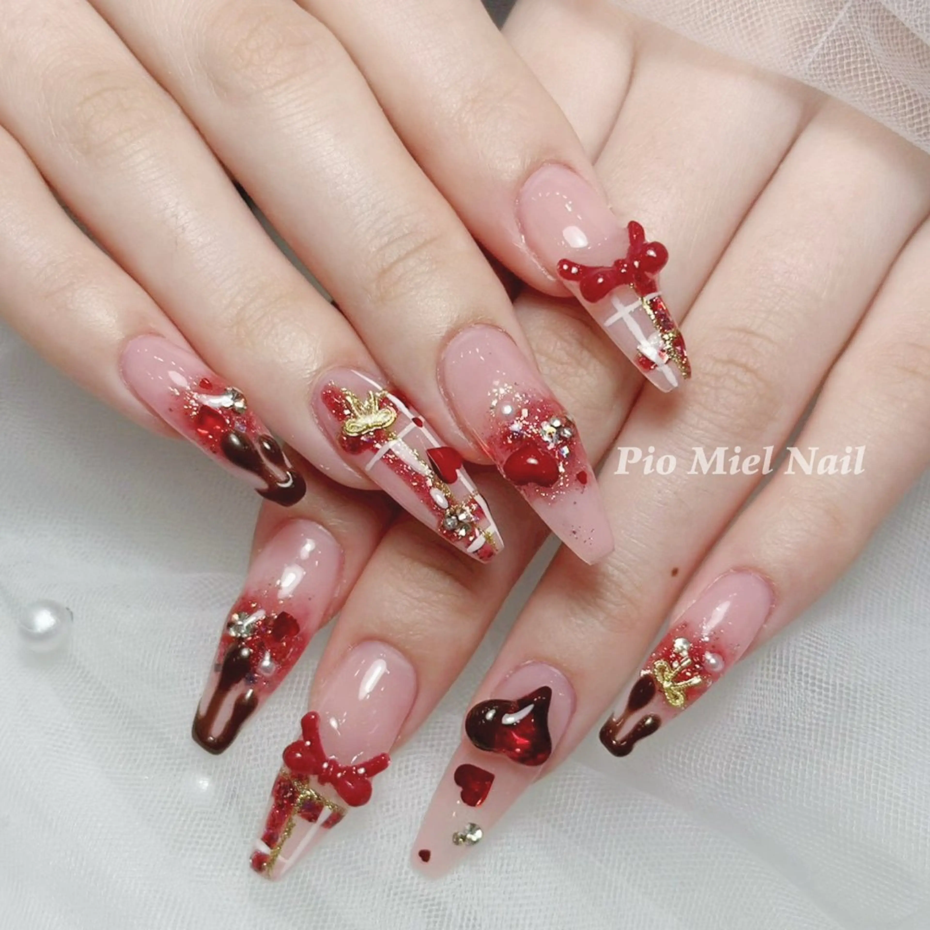 ネイル 韓国ネイル マグネットネイル ニュアンスネイル シンプルネイル ツイードネイル ハンドネイル Pio Mielのネイルデザイン