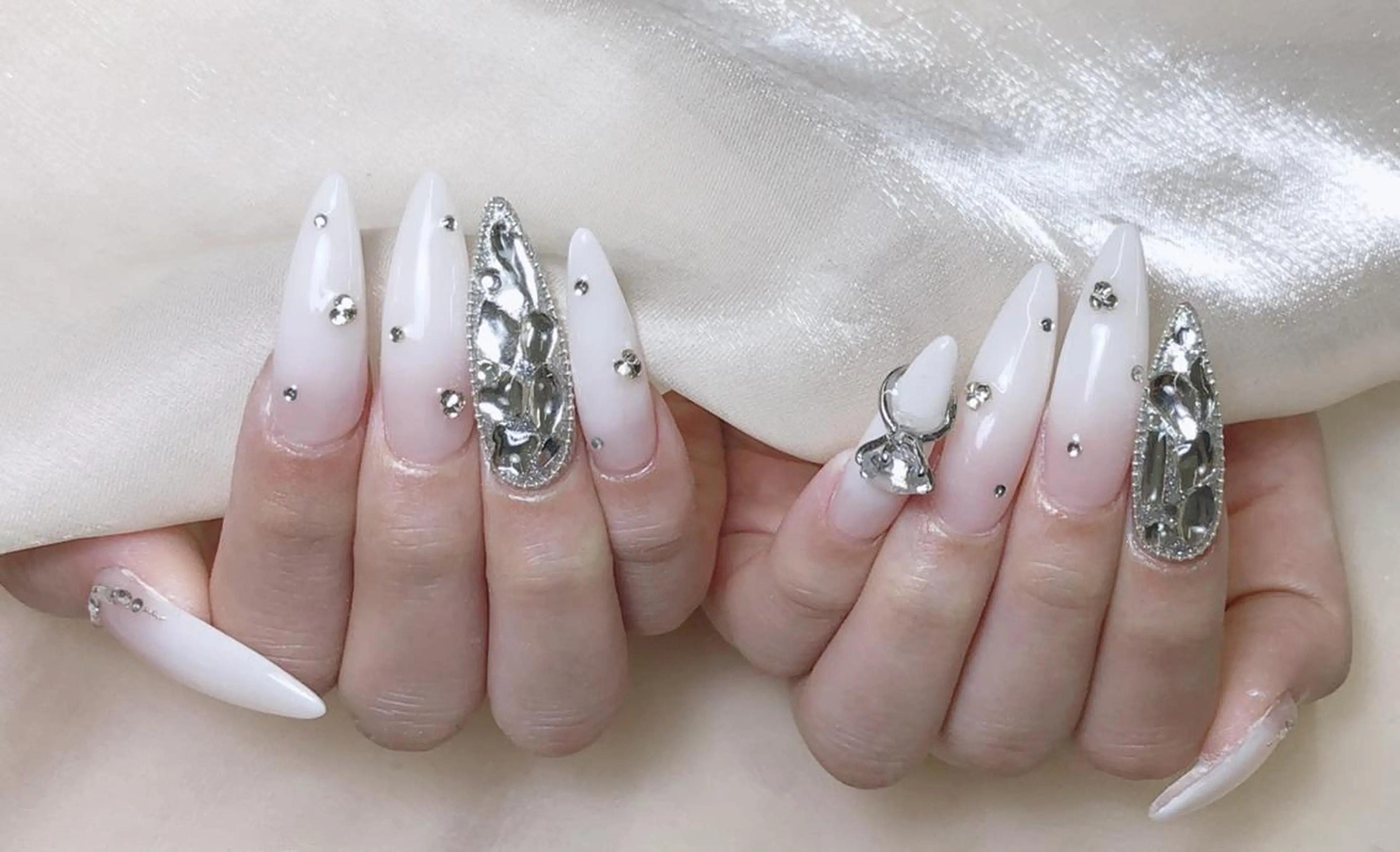 ネイル LR.ONE ヨウのネイルデザイン