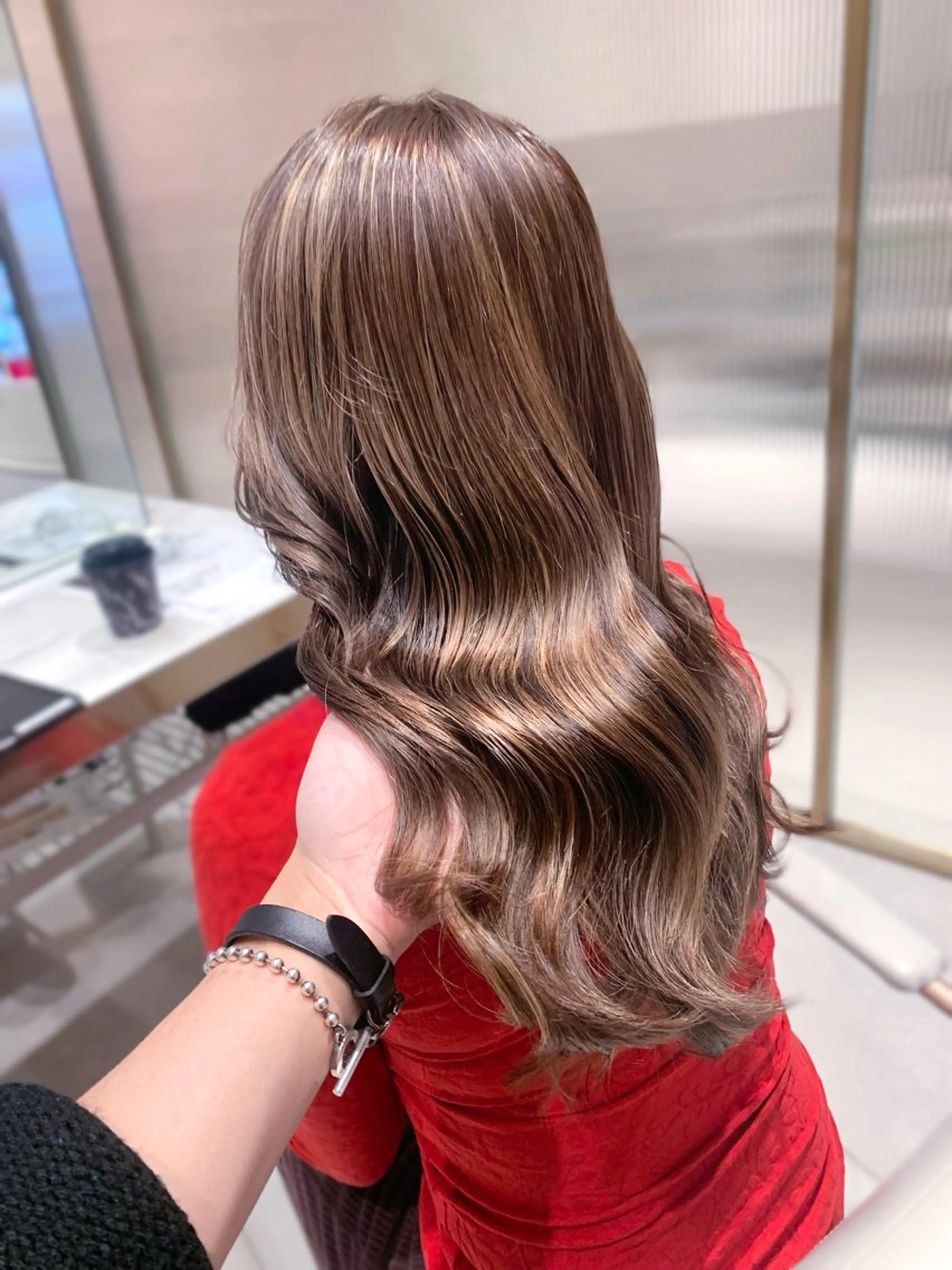 派手髪さん必見👀カット/コントラストハイライト/自社開発トリートメント🌈の写真