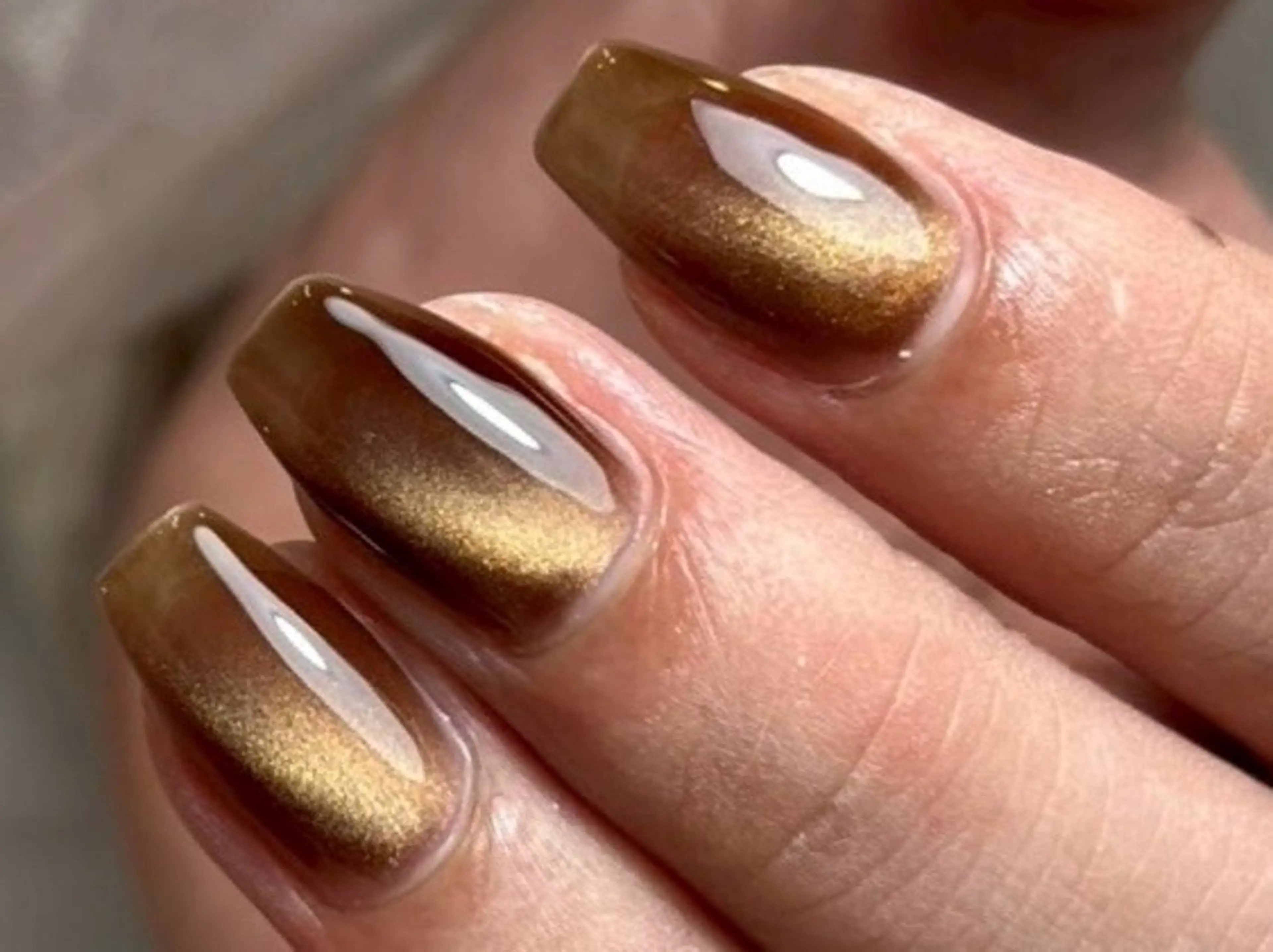 ネイル マグネットネイル ハンドネイル Mia nail 【⠀ミアネイル 】のネイルデザイン