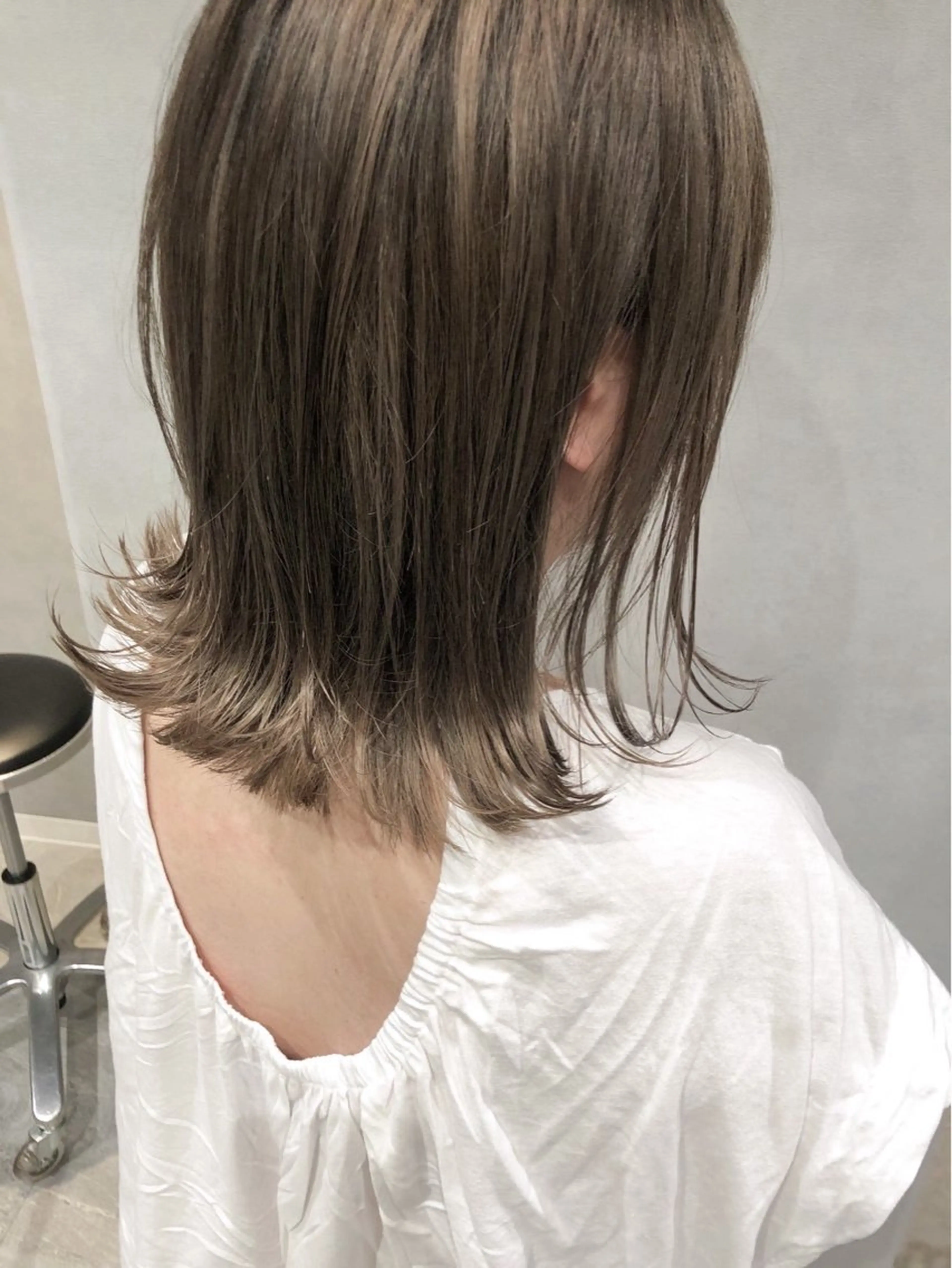 ミディアム カラー ネモ ユウのヘアスタイル
