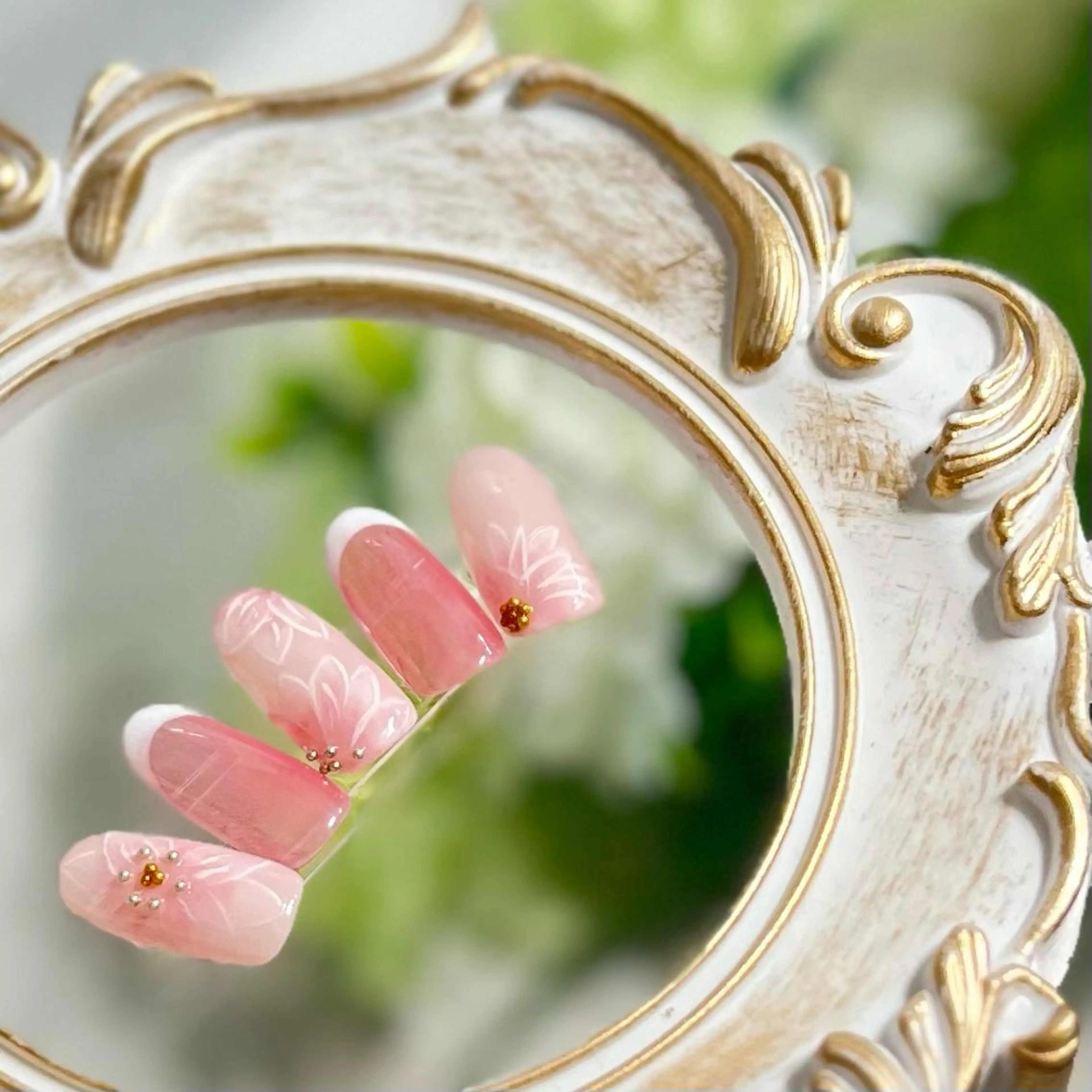 ネイル nailsalon Tree Topの眉毛・アイブロウイメージ