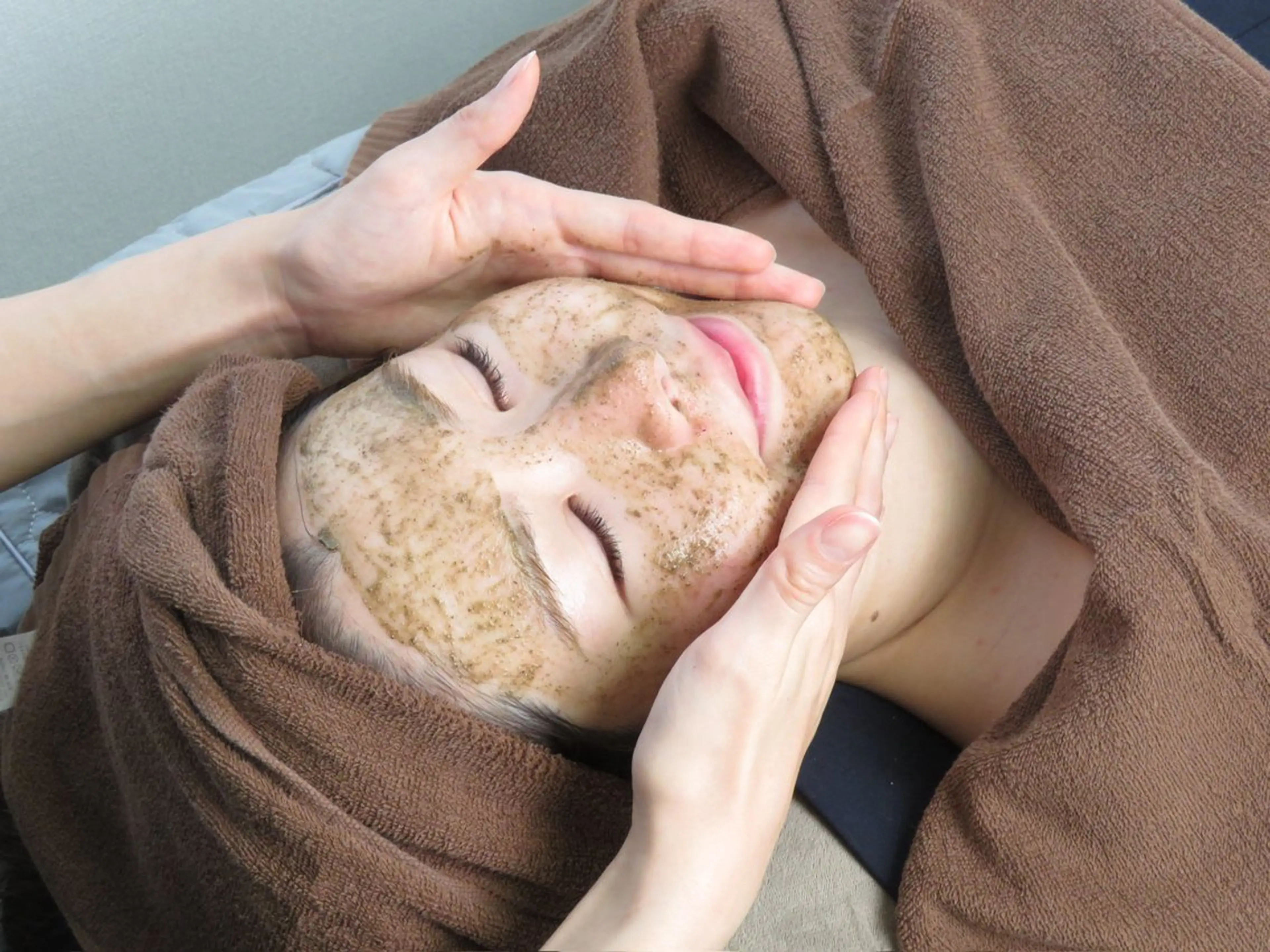 【10名様限定】ハーブピーリング🌿　くすみ/はり　剥離を極力抑えた天然由来のハーブでトーンアップ⤴️の写真