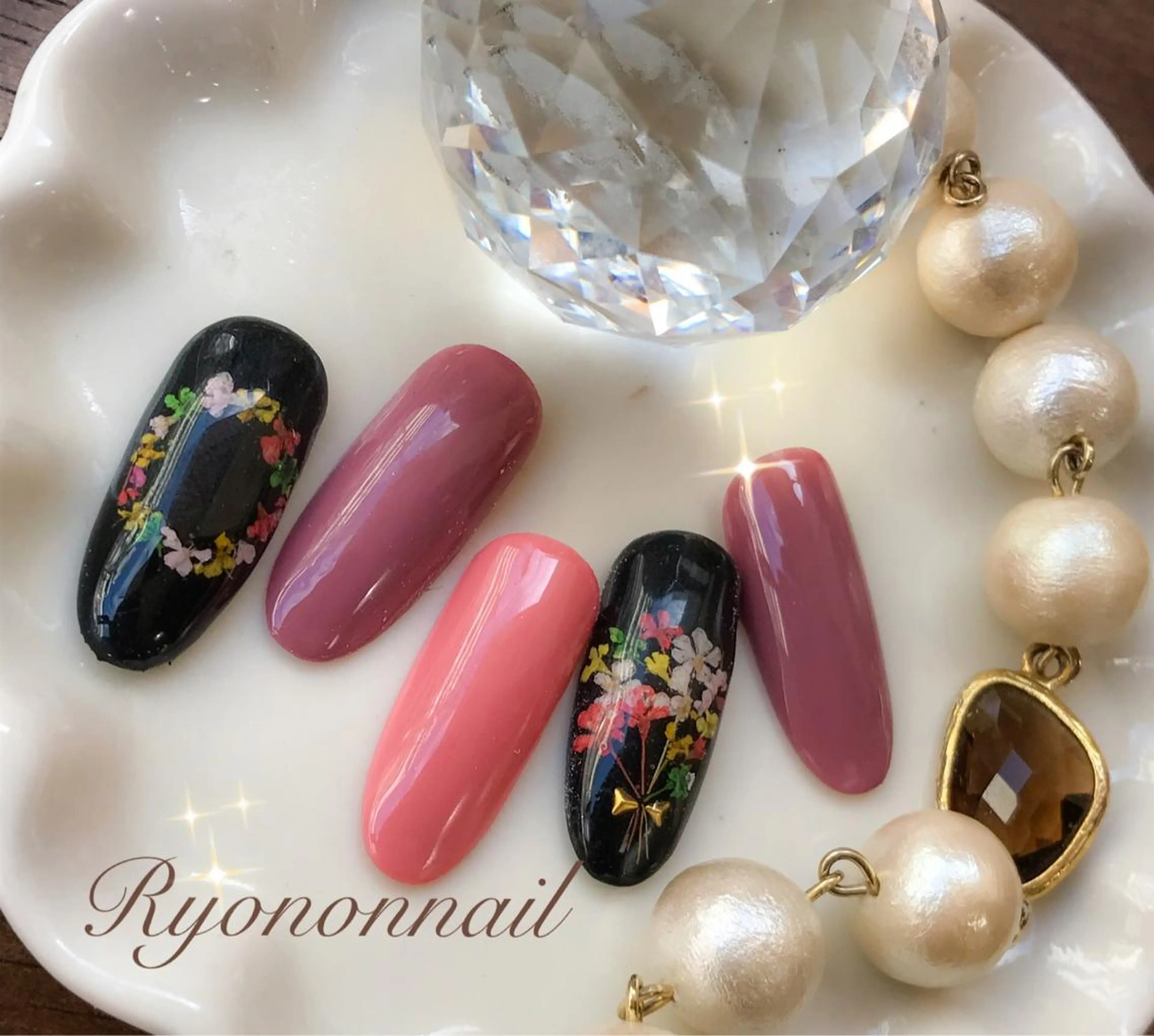 ネイル シンプルネイル Ryononnail(リョノンネイル)所属・Ryononnail 上谷典子のネイルデザイン