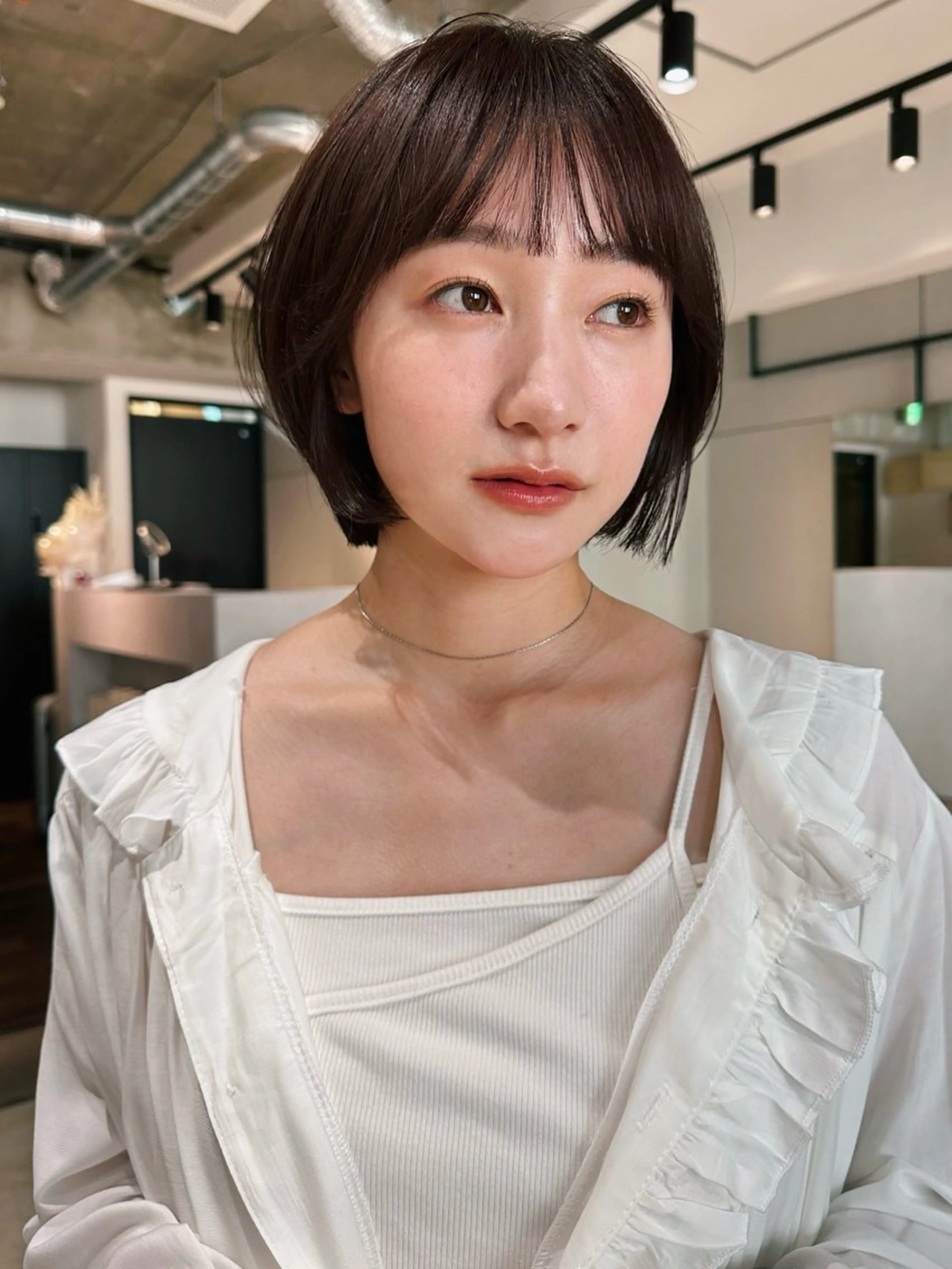 ショート カラー パーマ 🫧小顔×似合わせ× 透明感カラー🫧のヘアスタイル