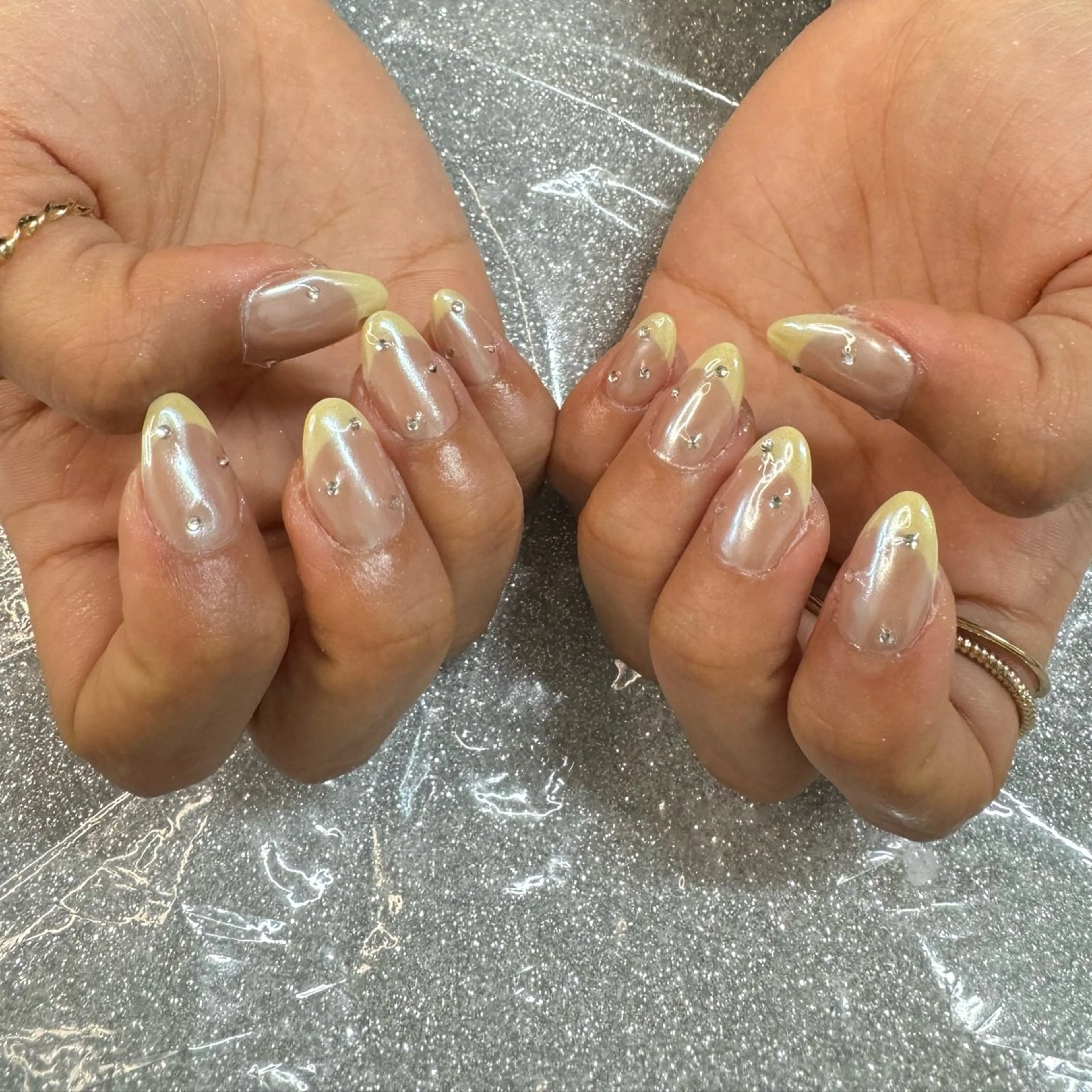 ネイル ハンドネイル VIERU 🌈🎀💖のネイルデザイン