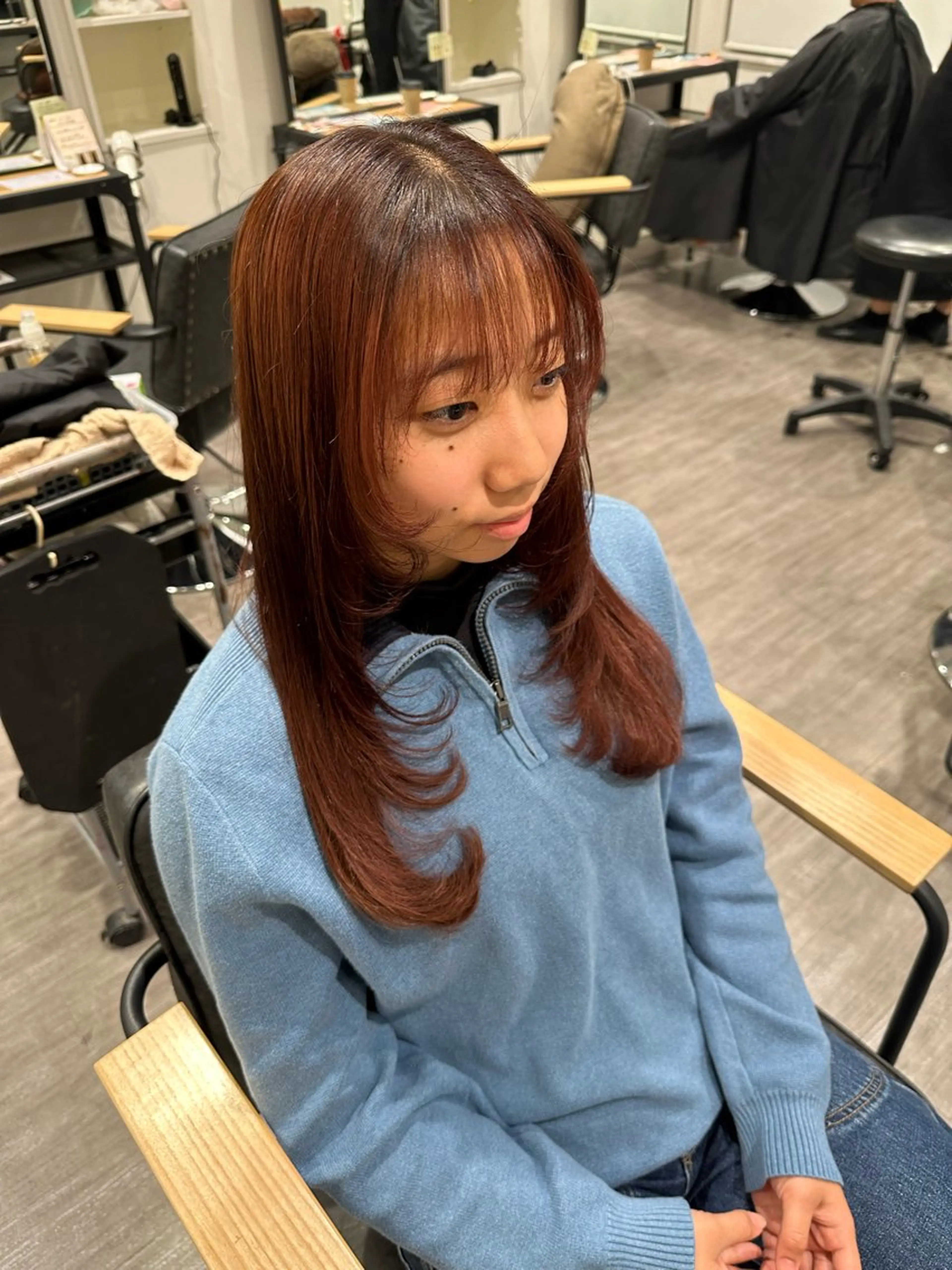 セミロング カラー 顔まわりレイヤー レイヤーカット カット ヘアカラー トリートメント 艶髪レイヤー上田 紗也🇰🇷💗のヘアスタイル