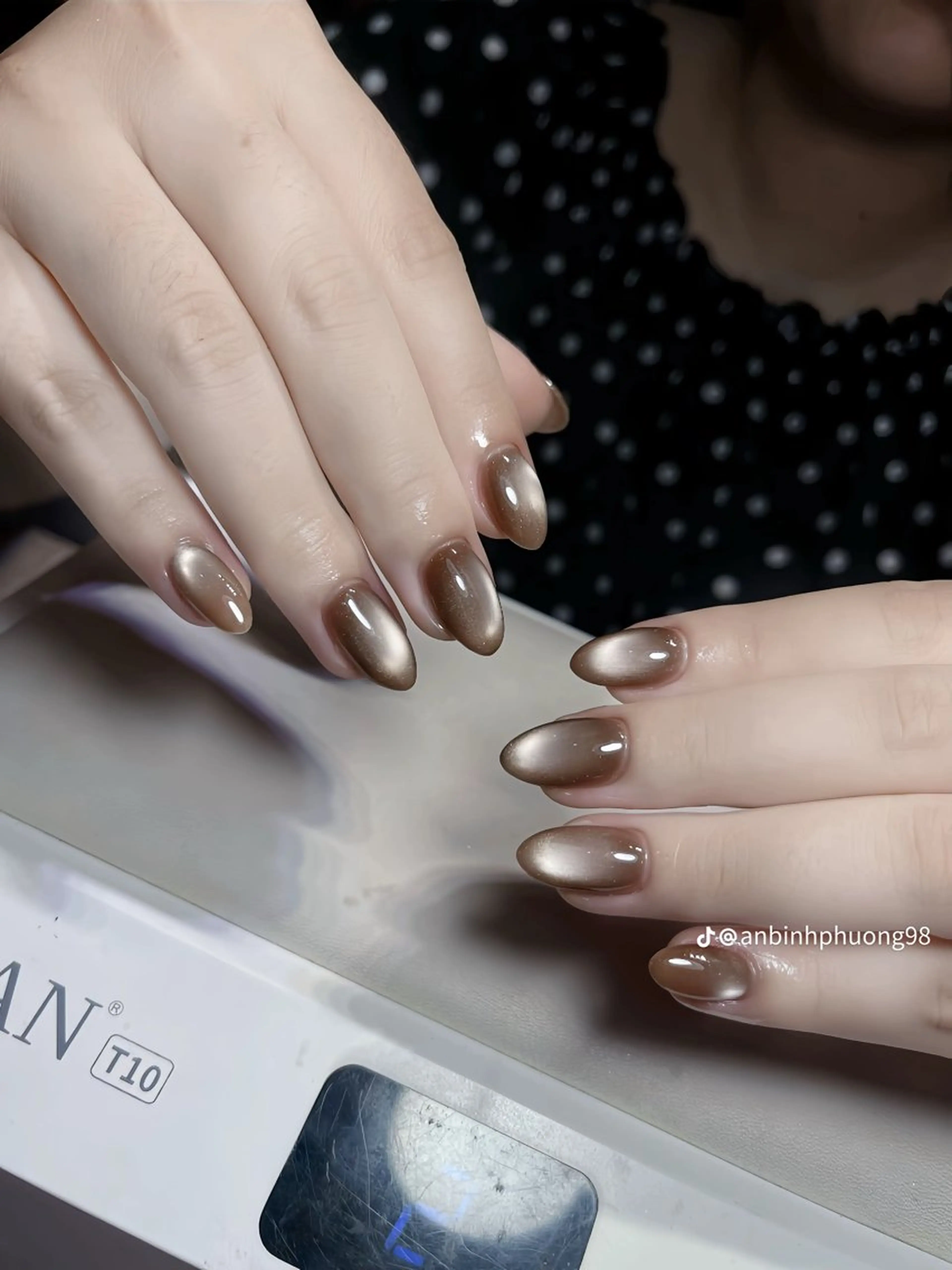 ネイル マグネットネイル Mio Nailのネイルデザイン