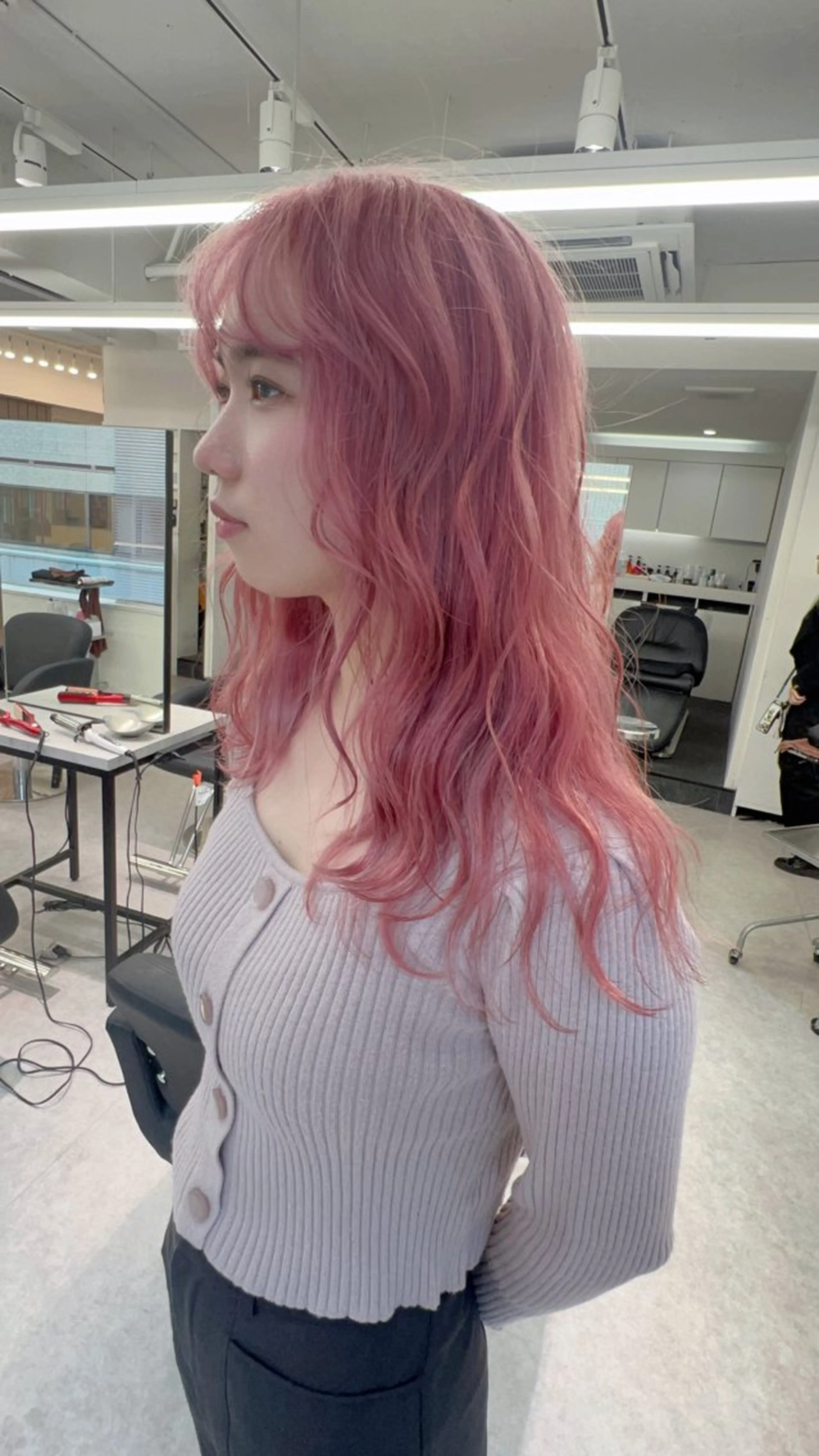 ロング カラー アッシュ ベージュカラー ブリーチ ブロンド ブロンドベージュ PELE所属・愛されミルクティー 💍🎀yuiのヘアスタイル