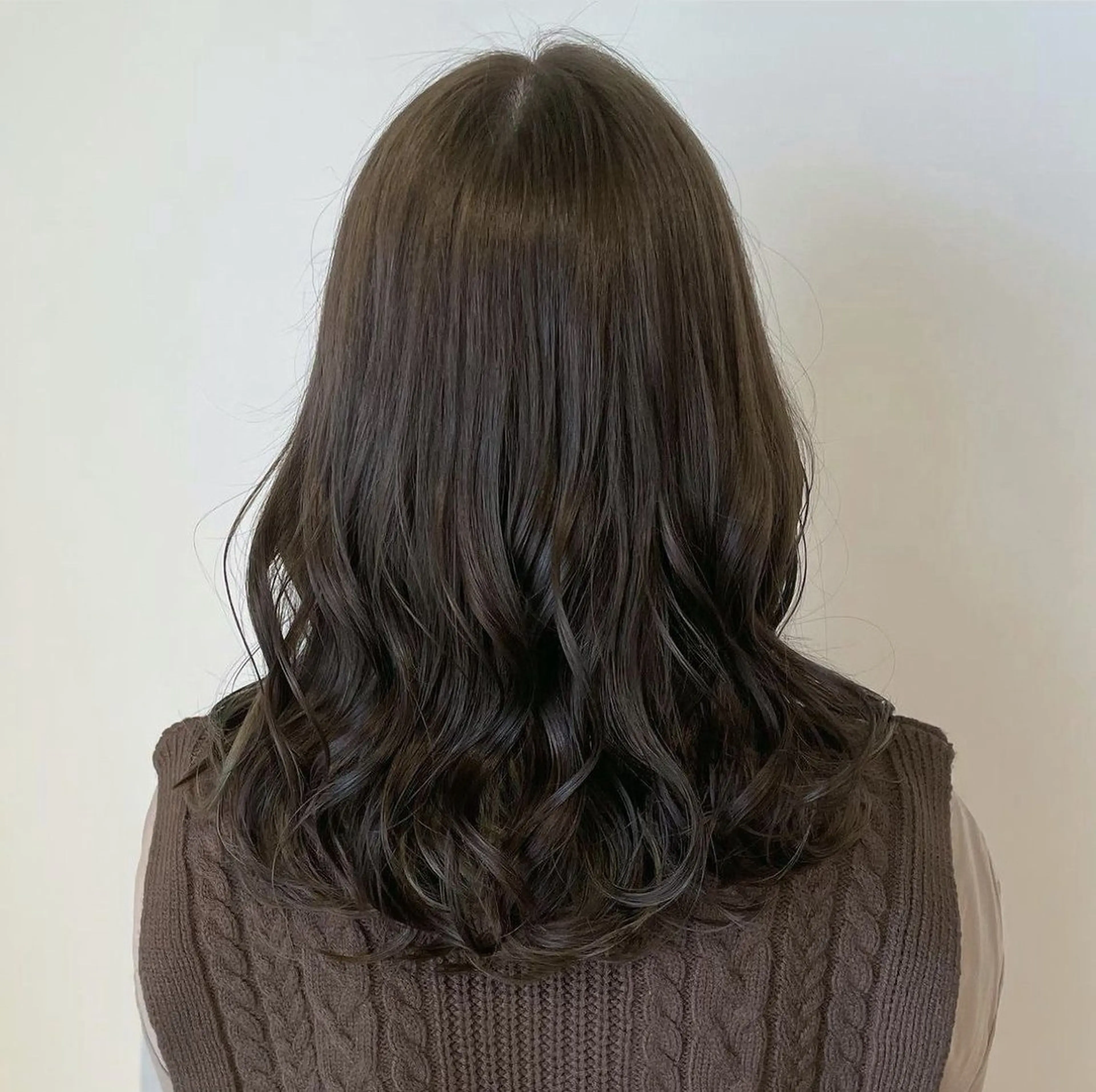 セミロング カラー パーマ セミロングパーマ 森山 陽菜のヘアスタイル