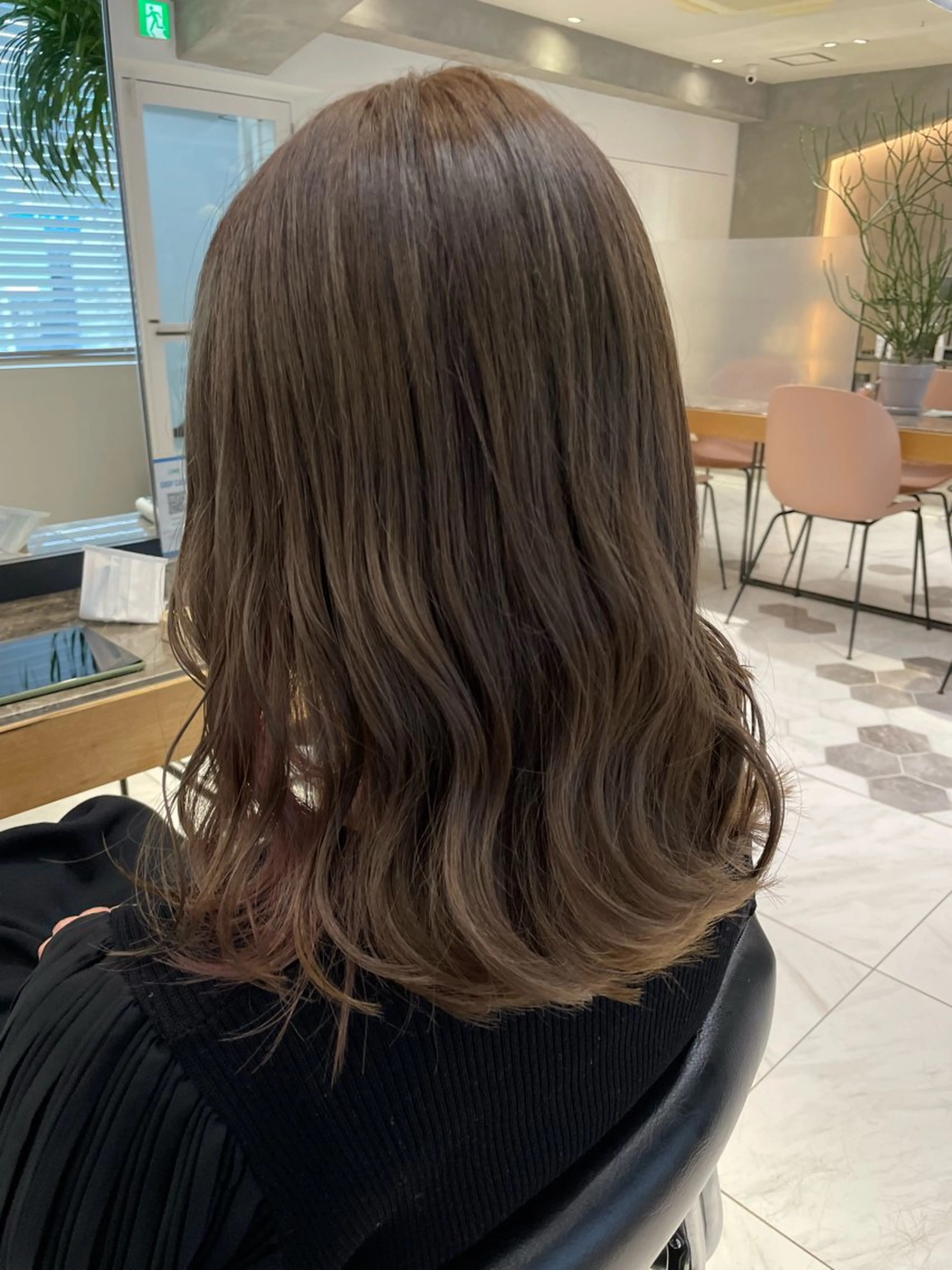 ミディアム カラー ヘアカラー トリートメント 🦕小林 大地🦕のヘアスタイル