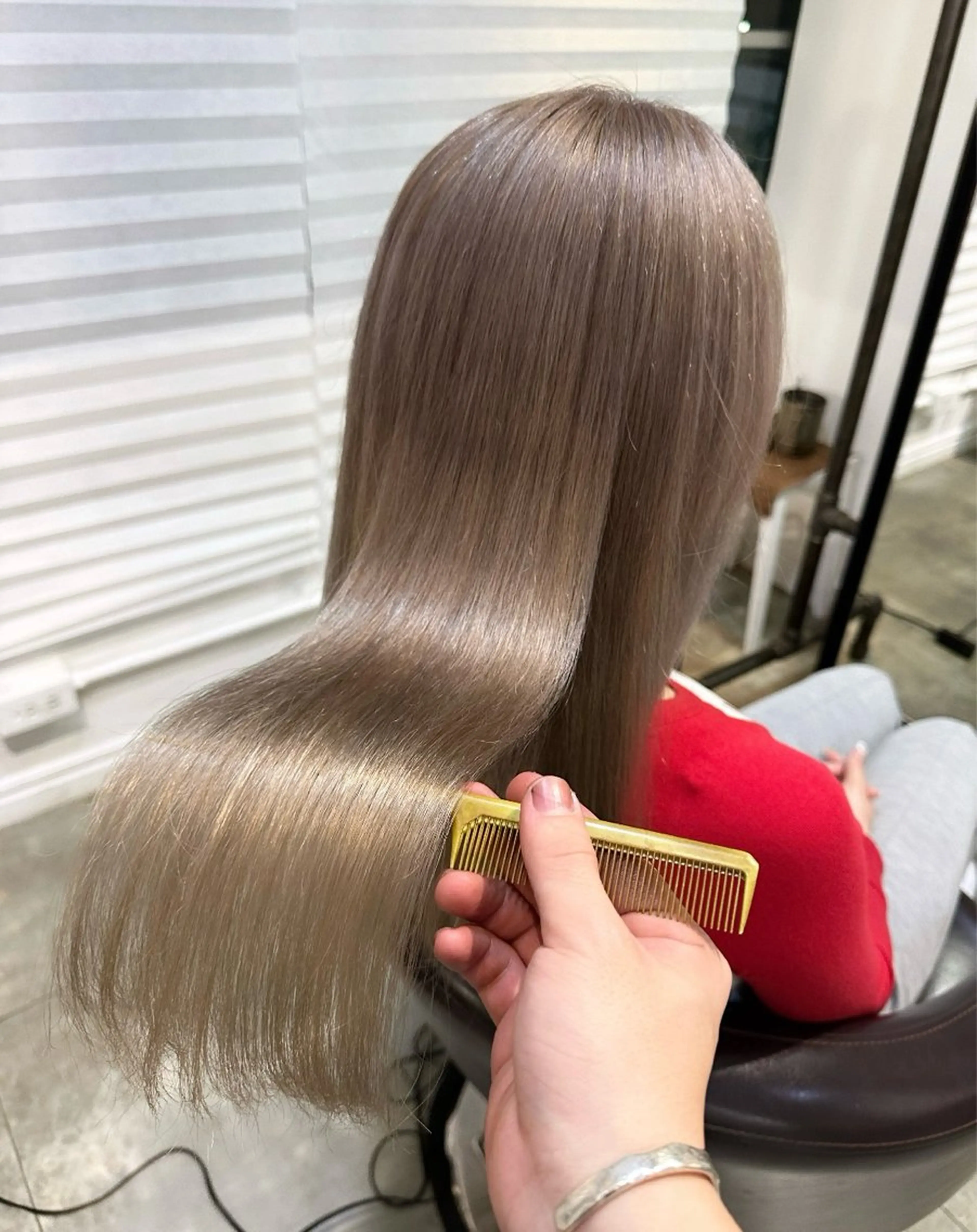 ロング カラー グレージュ ヘアカラー トリートメント ハイトーン✨髪質 改善🫧/RYOのヘアスタイル