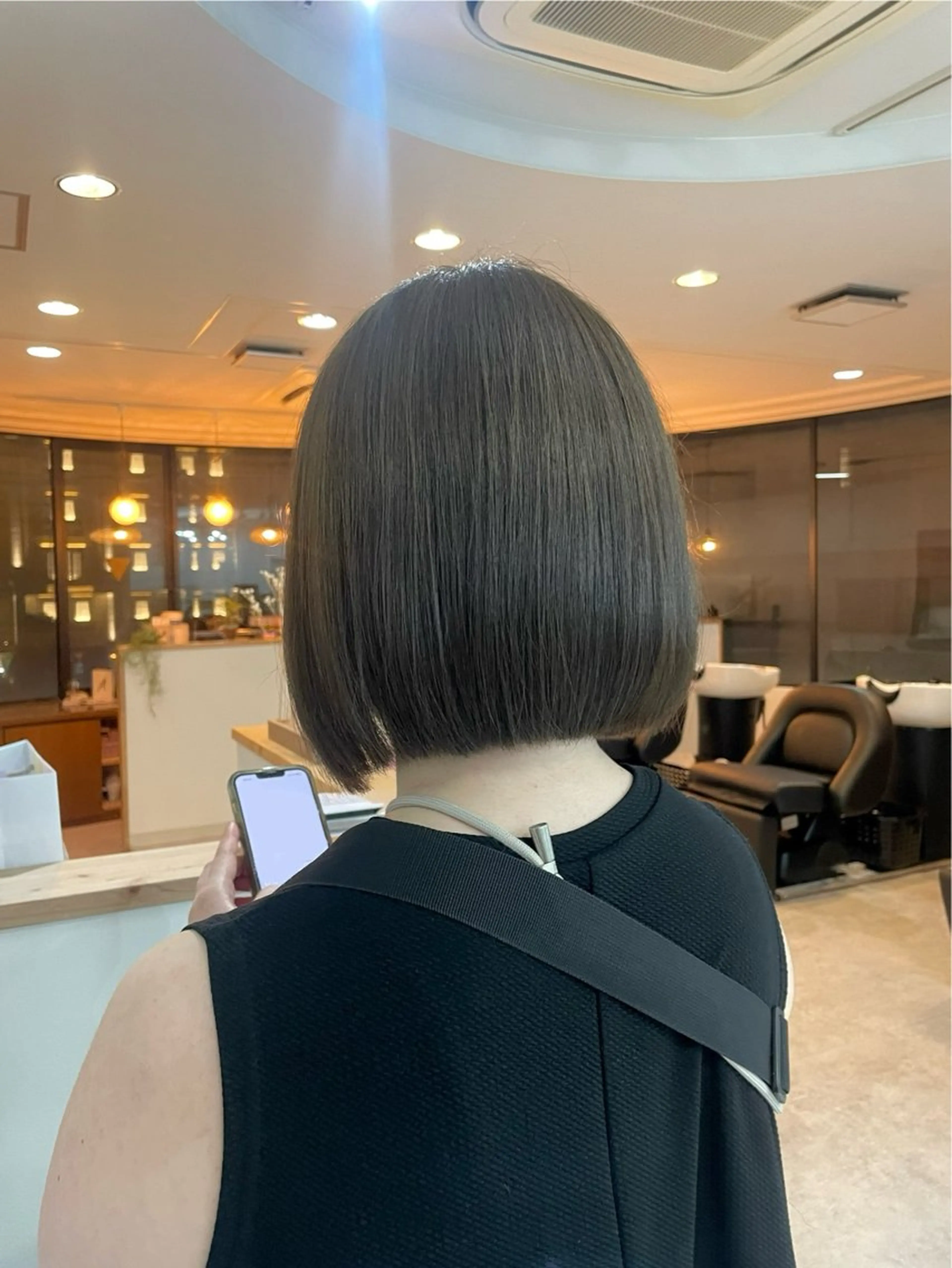 ショート カラー 透明感カラー ボブ 髪質改善 トリートメント カット Mina/岡山/矯正 ブリーチ/レイヤーのヘアスタイル